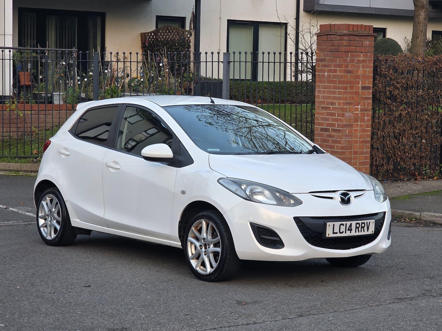 Used Mazda Mazda2 for sale - 76607553: Photo 1