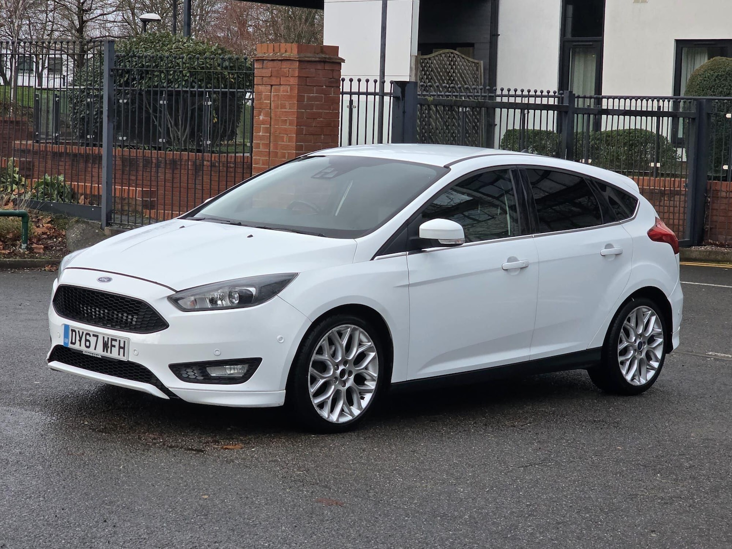 Used Ford Focus 2017 for sale - 77270677: Photo 3