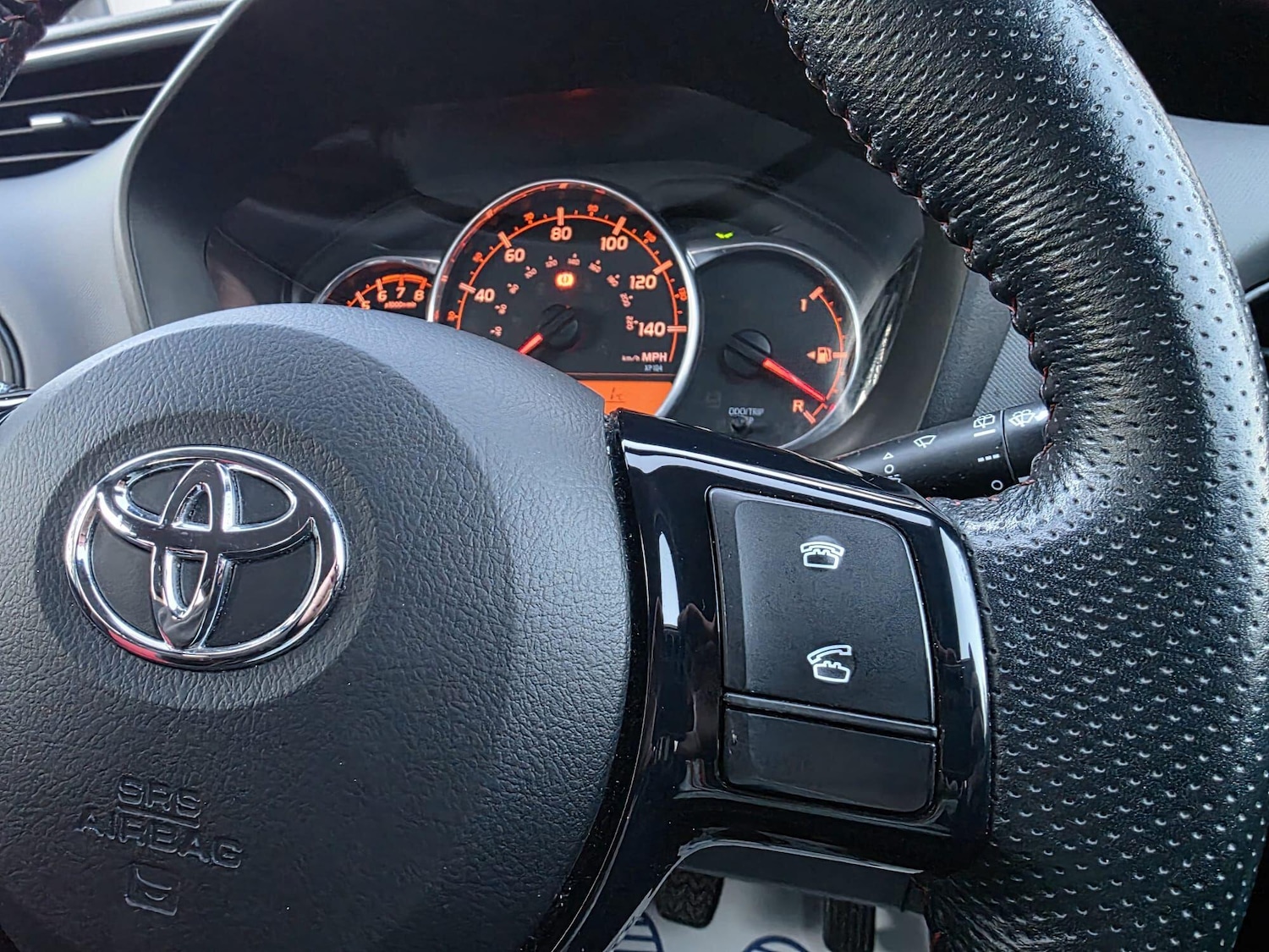 Used Toyota Yaris 2014 for sale - 77097659: Photo 24