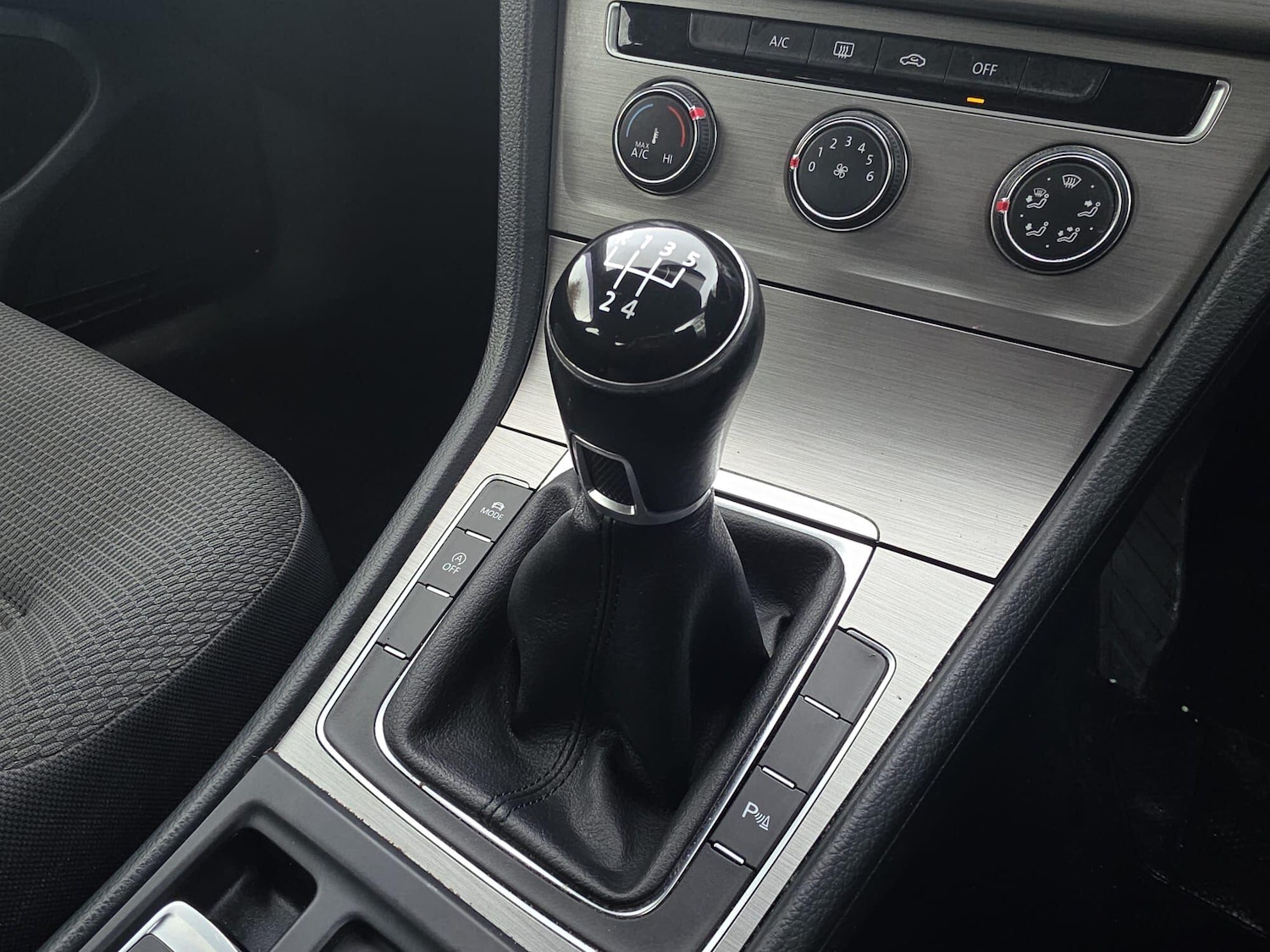 Used Volkswagen Golf 2015 for sale - 76457691: Photo 14