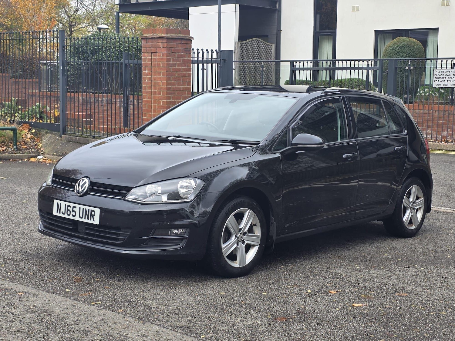 Used Volkswagen Golf 2015 for sale - 76457691: Photo 3