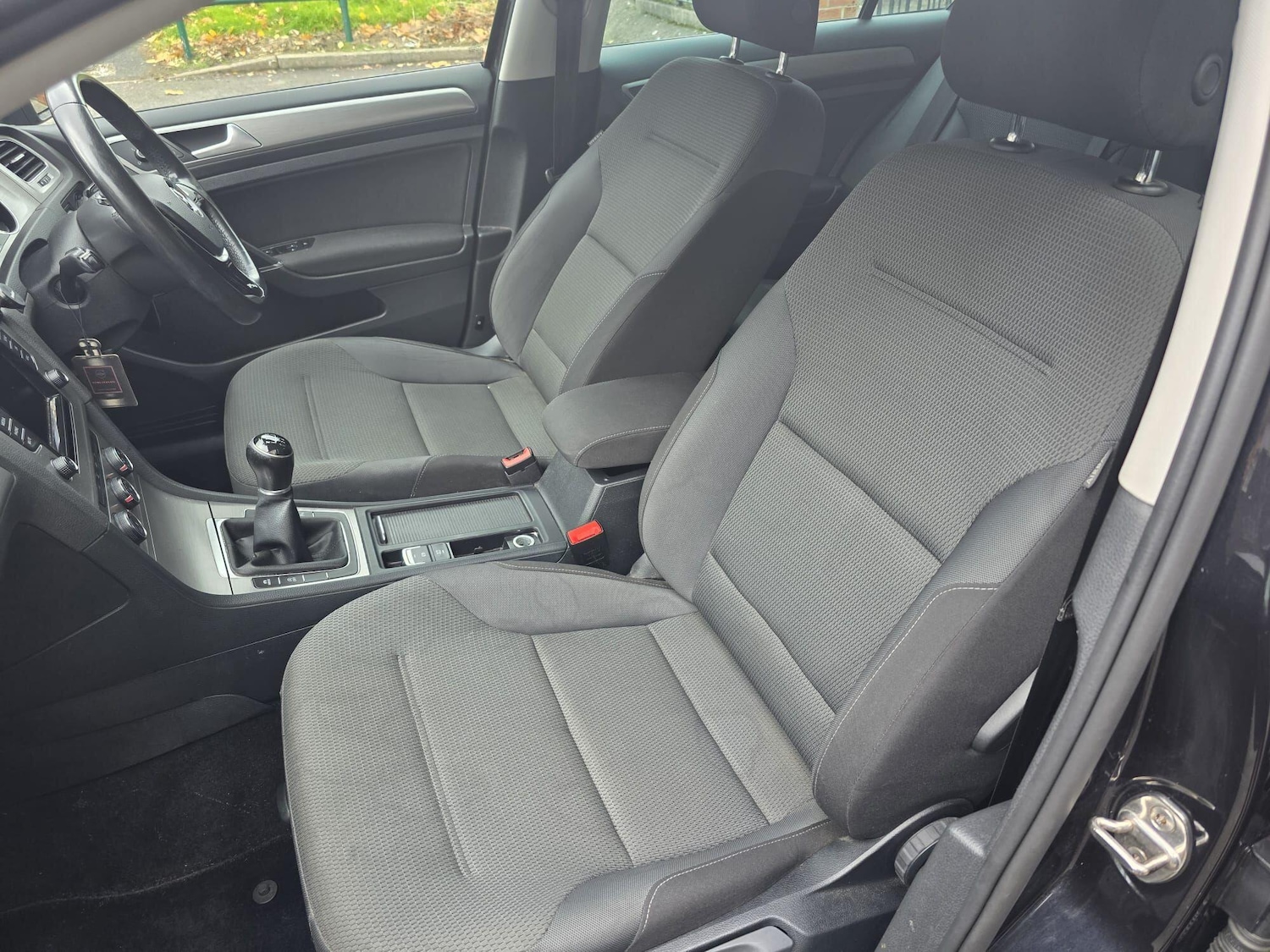 Used Volkswagen Golf 2015 for sale - 76457691: Photo 9