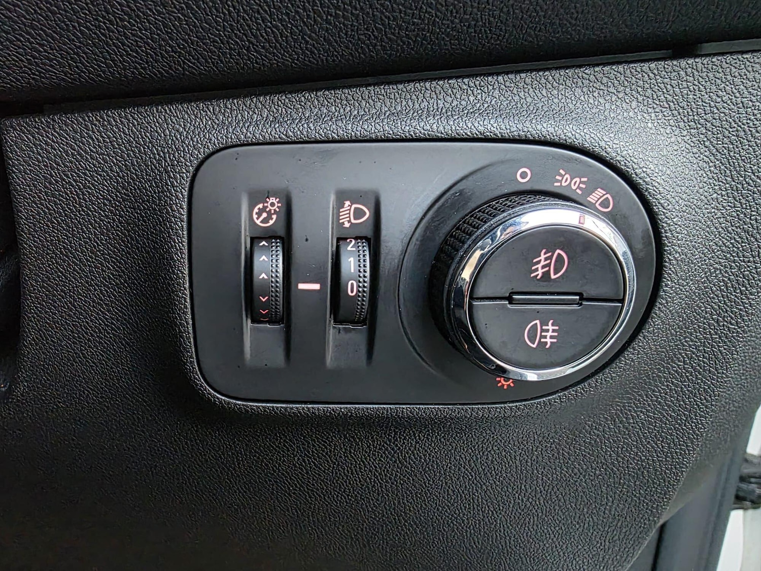 Used Vauxhall Corsa 2017 for sale - 76780832: Photo 24