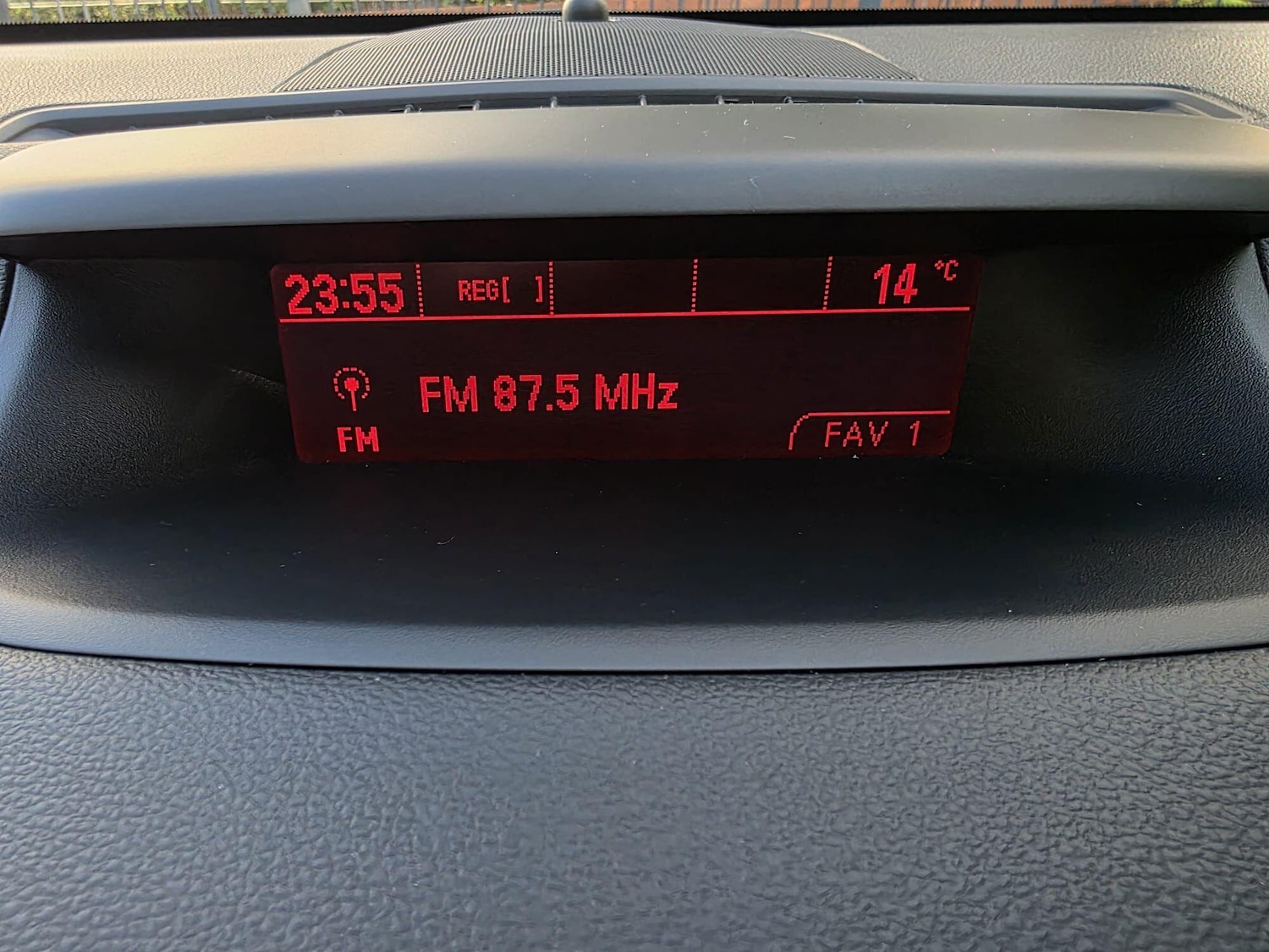 Used Vauxhall Meriva 2016 for sale - 76409395: Photo 18