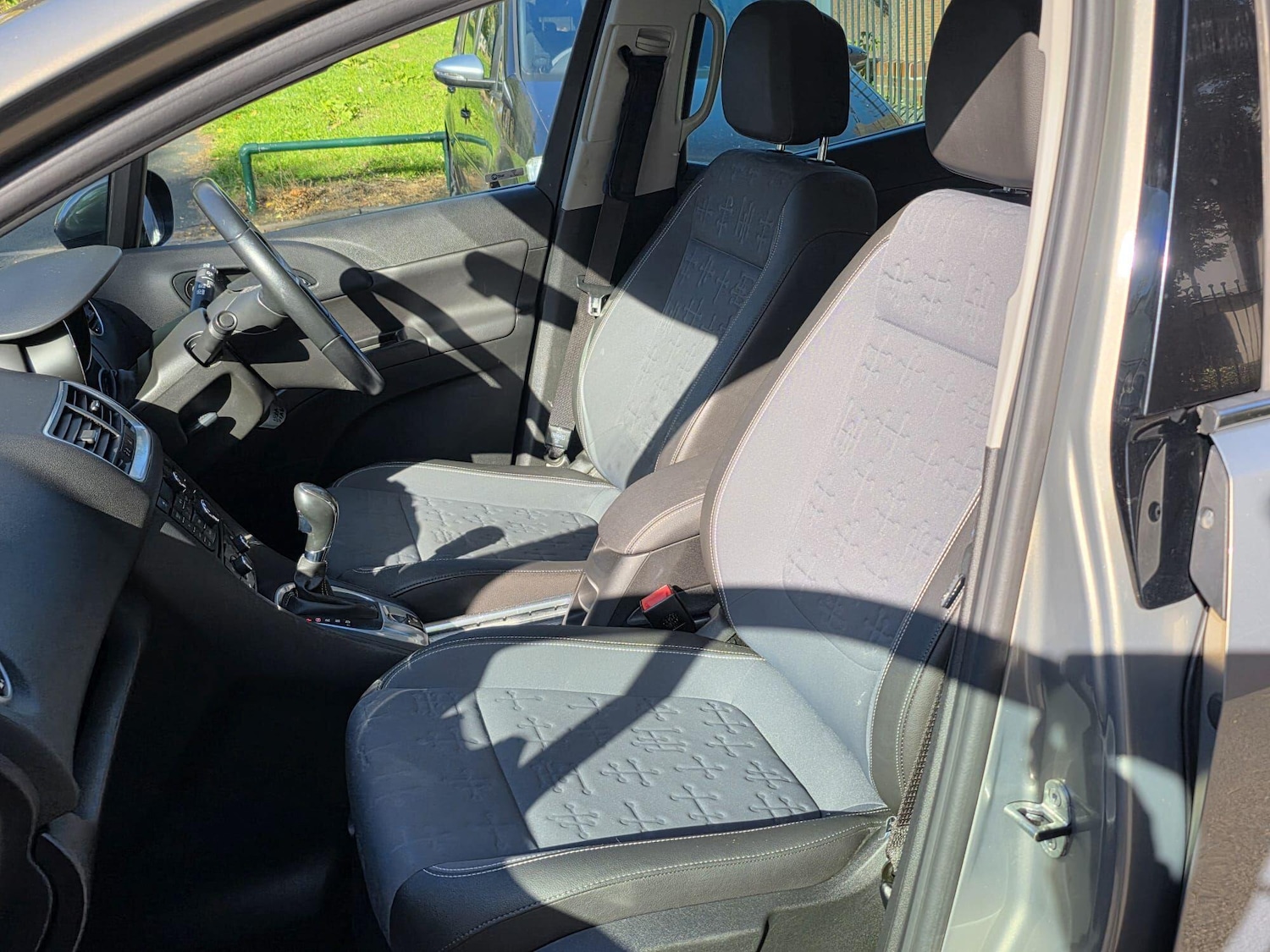 Used Vauxhall Meriva 2016 for sale - 76409395: Photo 7