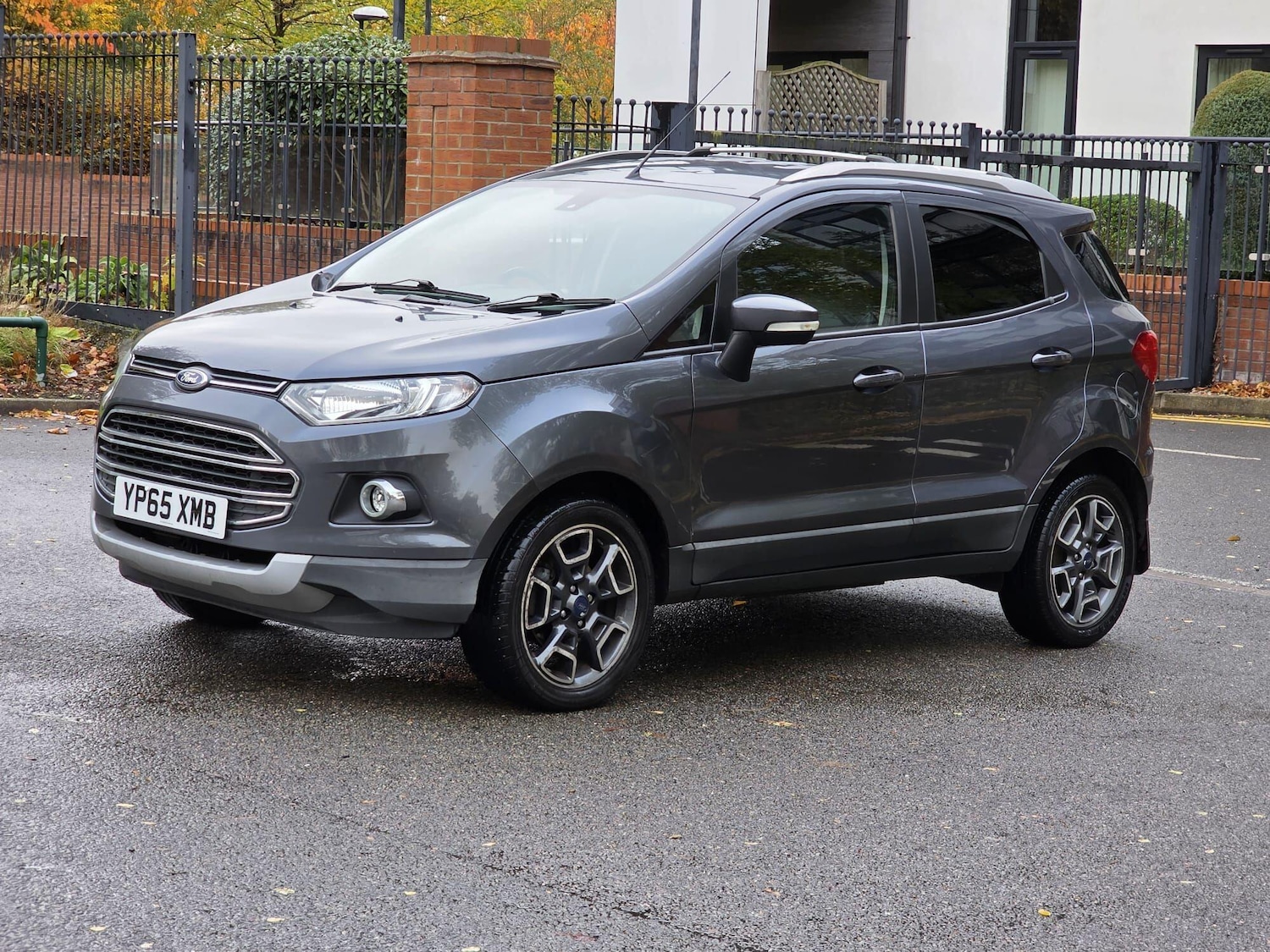 Used Ford Ecosport 2015 for sale - 76377832: Photo 2