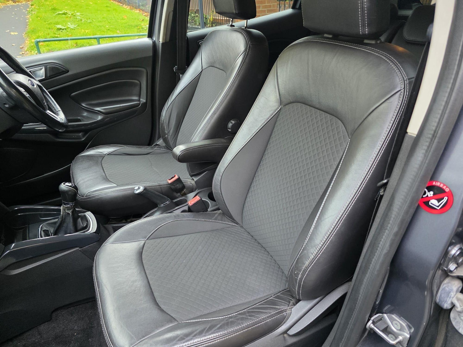 Used Ford Ecosport 2015 for sale - 76377832: Photo 7