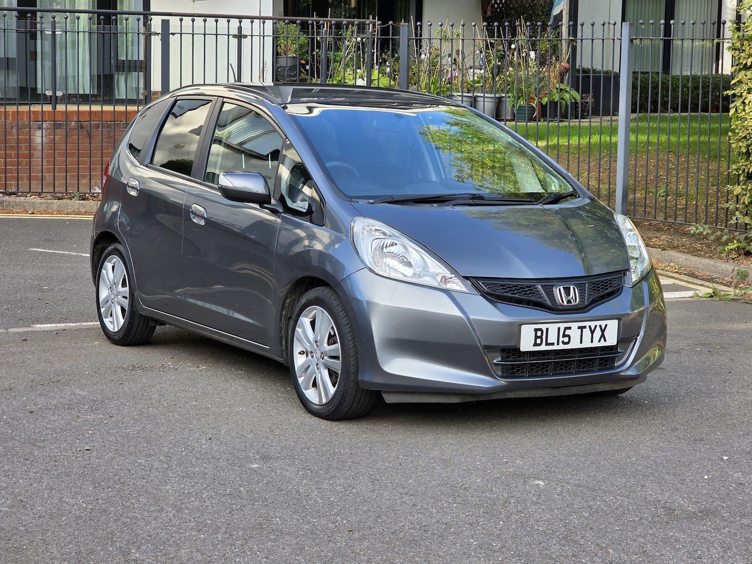 Used Honda Jazz 2015 for sale - 76865891: Photo 1