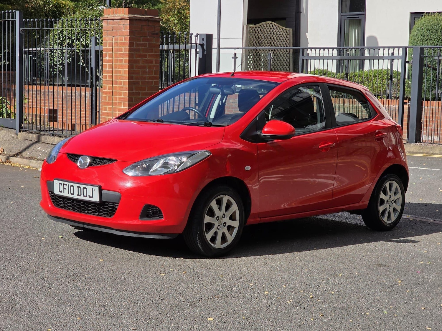 Used Mazda Mazda2 2010 for sale - 77270619: Photo 3