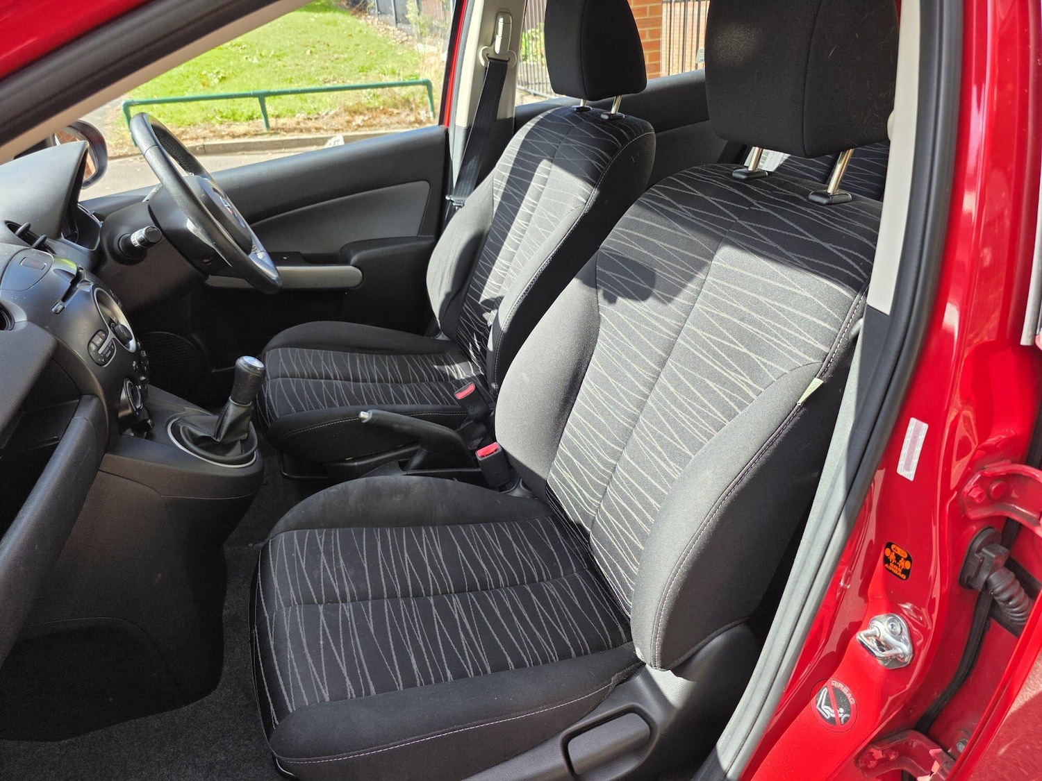 Used Mazda Mazda2 2010 for sale - 77270619: Photo 7