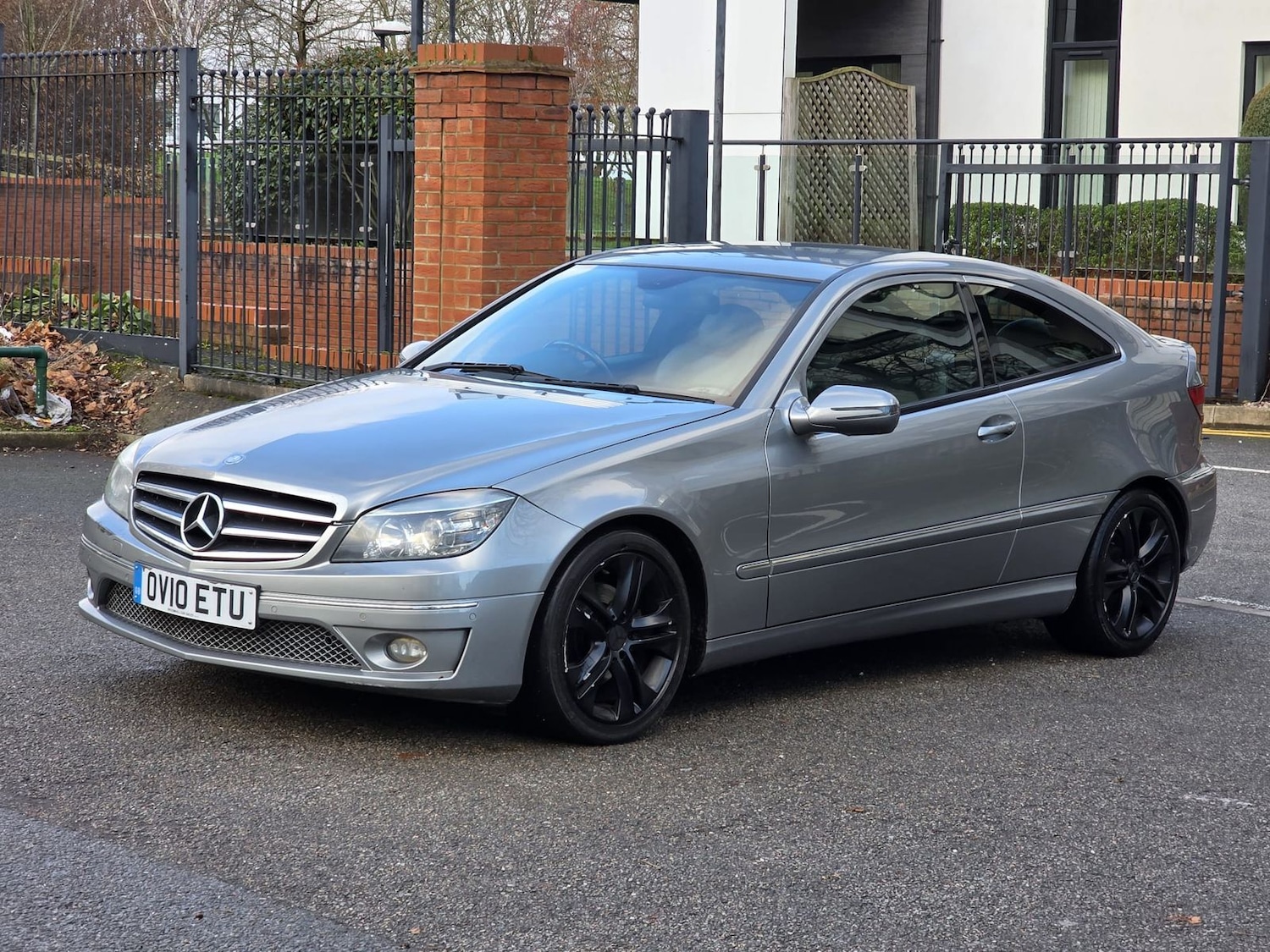 Used Mercedes-Benz CLC Class 2010 for sale - 77894064: Photo 3