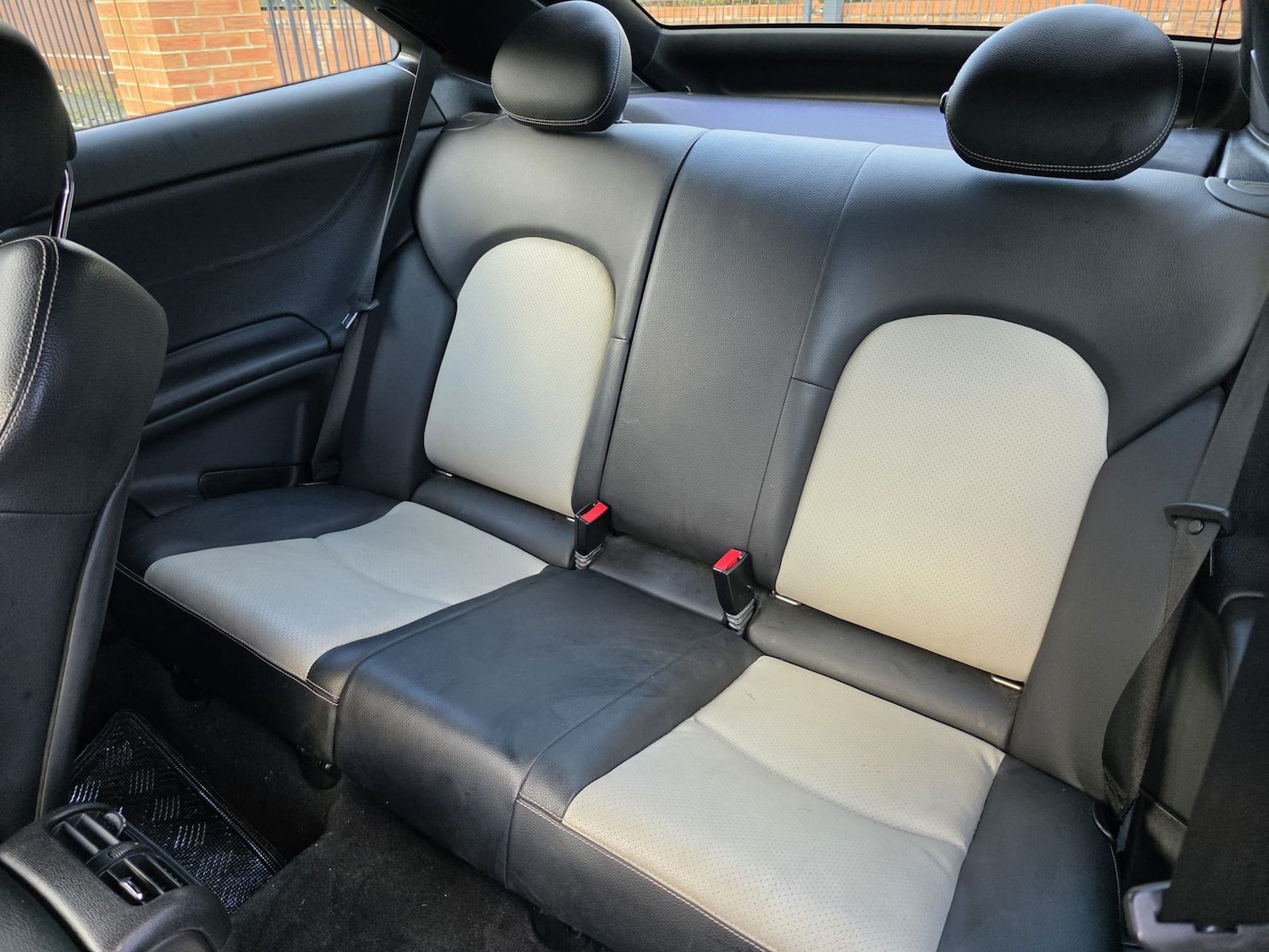 Used Mercedes-Benz CLC Class 2010 for sale - 77894064: Photo 9