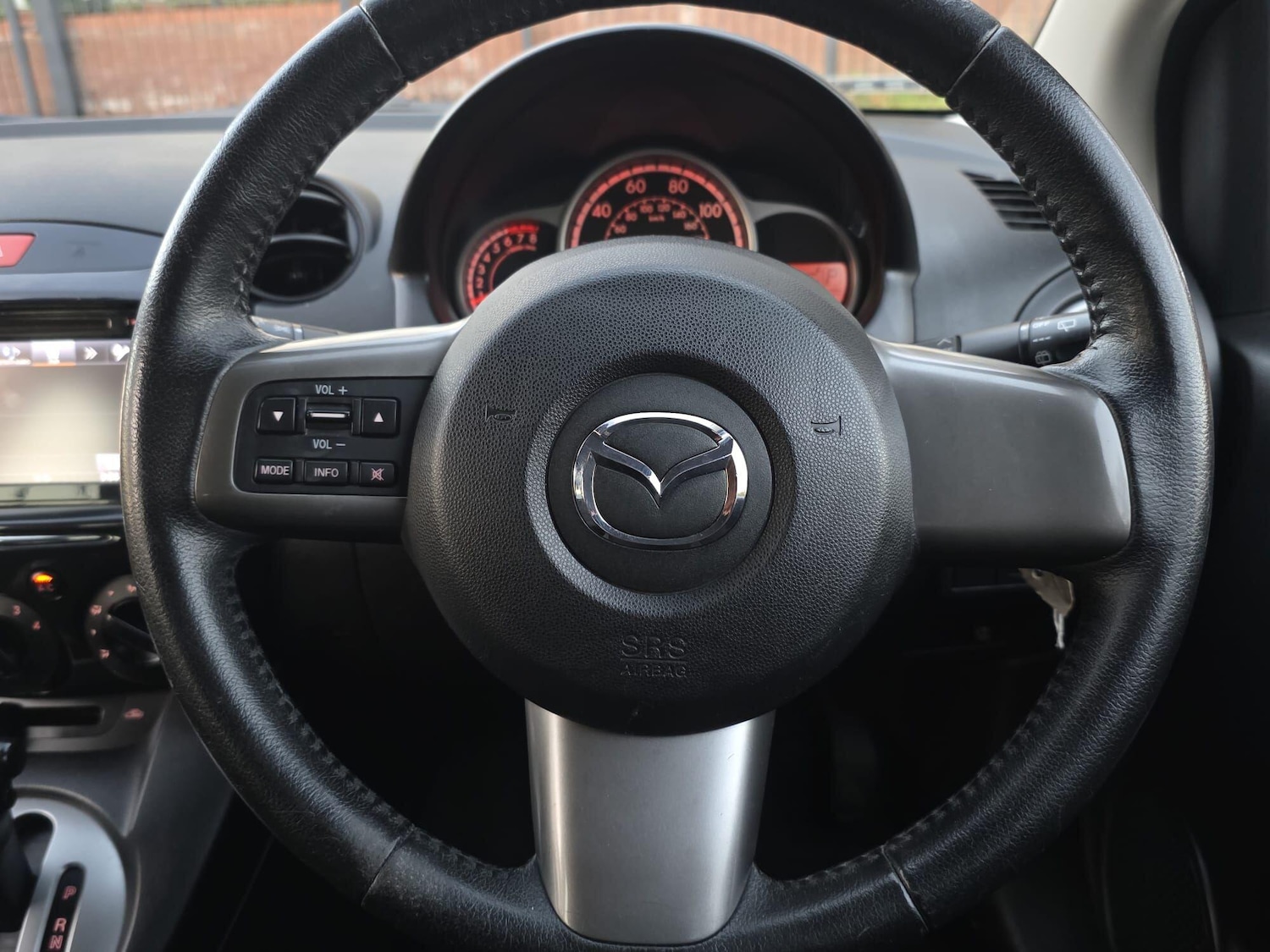 Used Mazda Mazda2 2014 for sale - 76993752: Photo 19