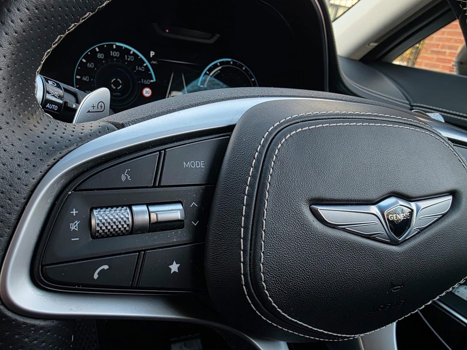 Used Genesis GV70 2024 for sale - 77163559: Photo 32