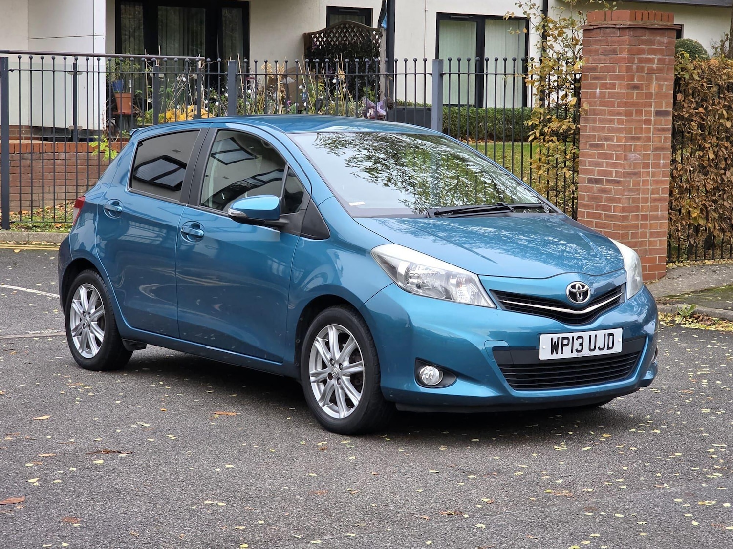Used Toyota Yaris 2013 for sale - 76409308: Photo 1