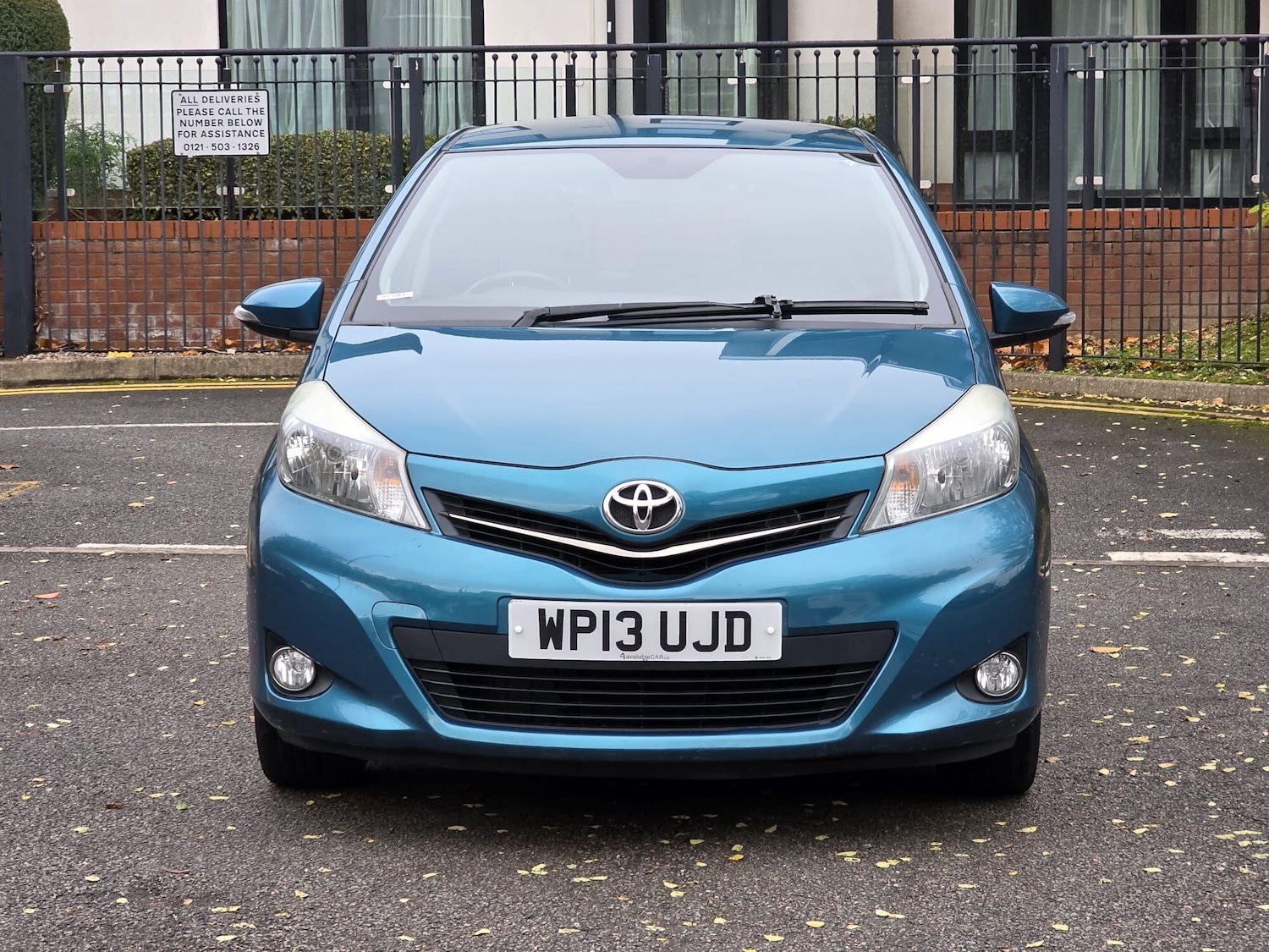 Used Toyota Yaris 2013 for sale - 76409308: Photo 2