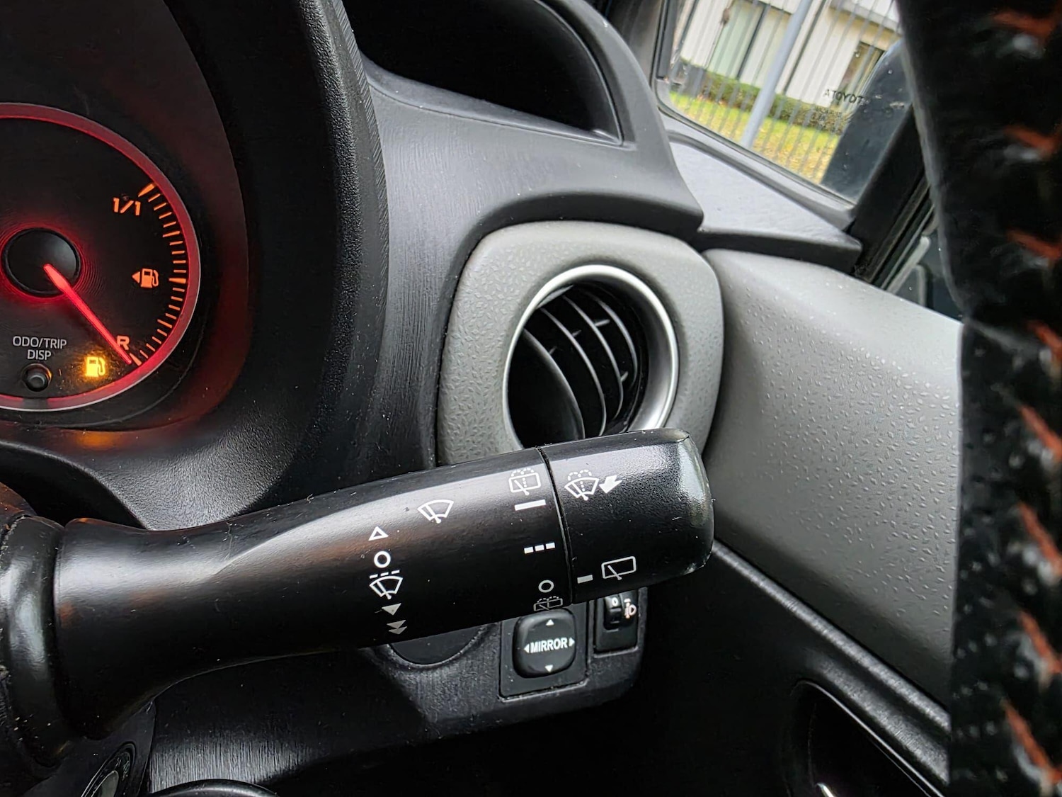 Used Toyota Yaris 2013 for sale - 76409308: Photo 22