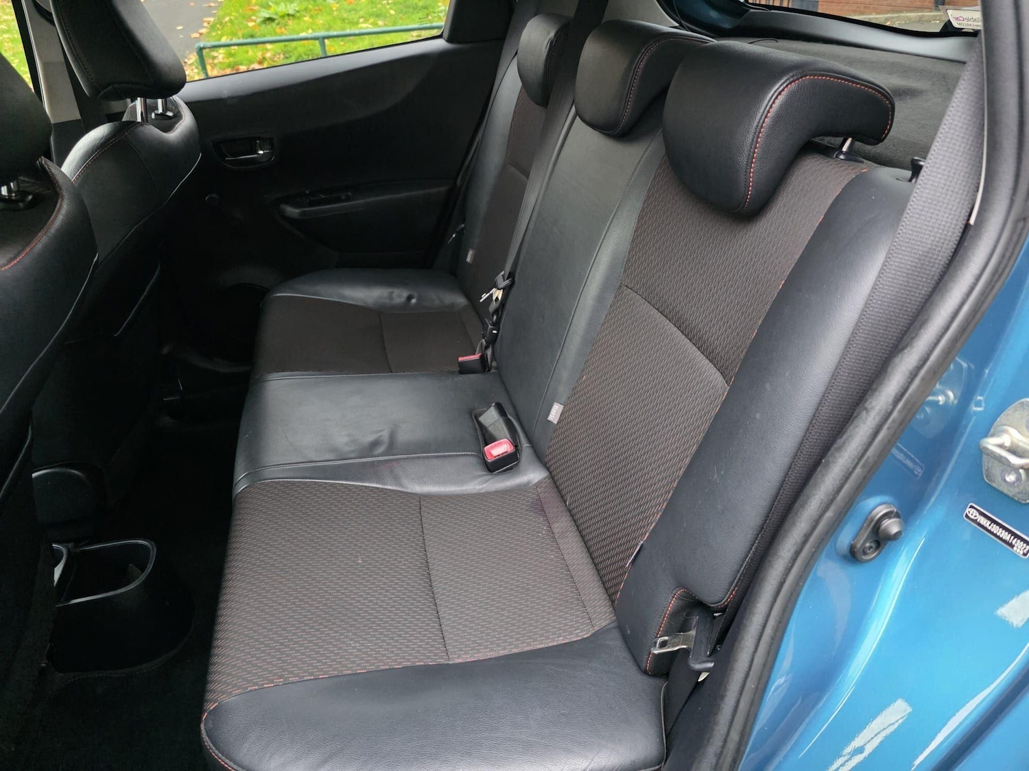 Used Toyota Yaris 2013 for sale - 76409308: Photo 8