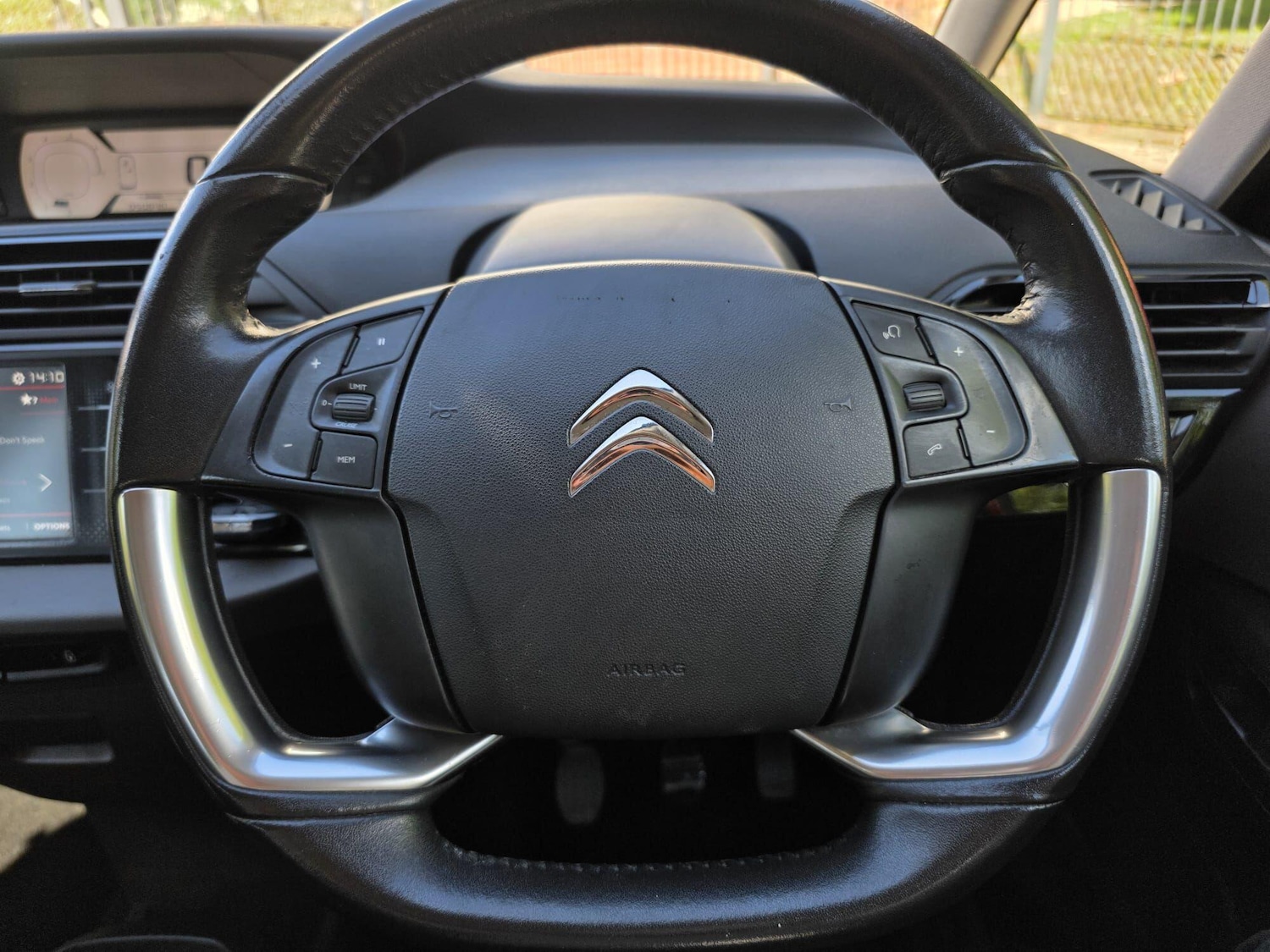 Used Citroen C4 Grand Picasso 2017 for sale - 76988256: Photo 24