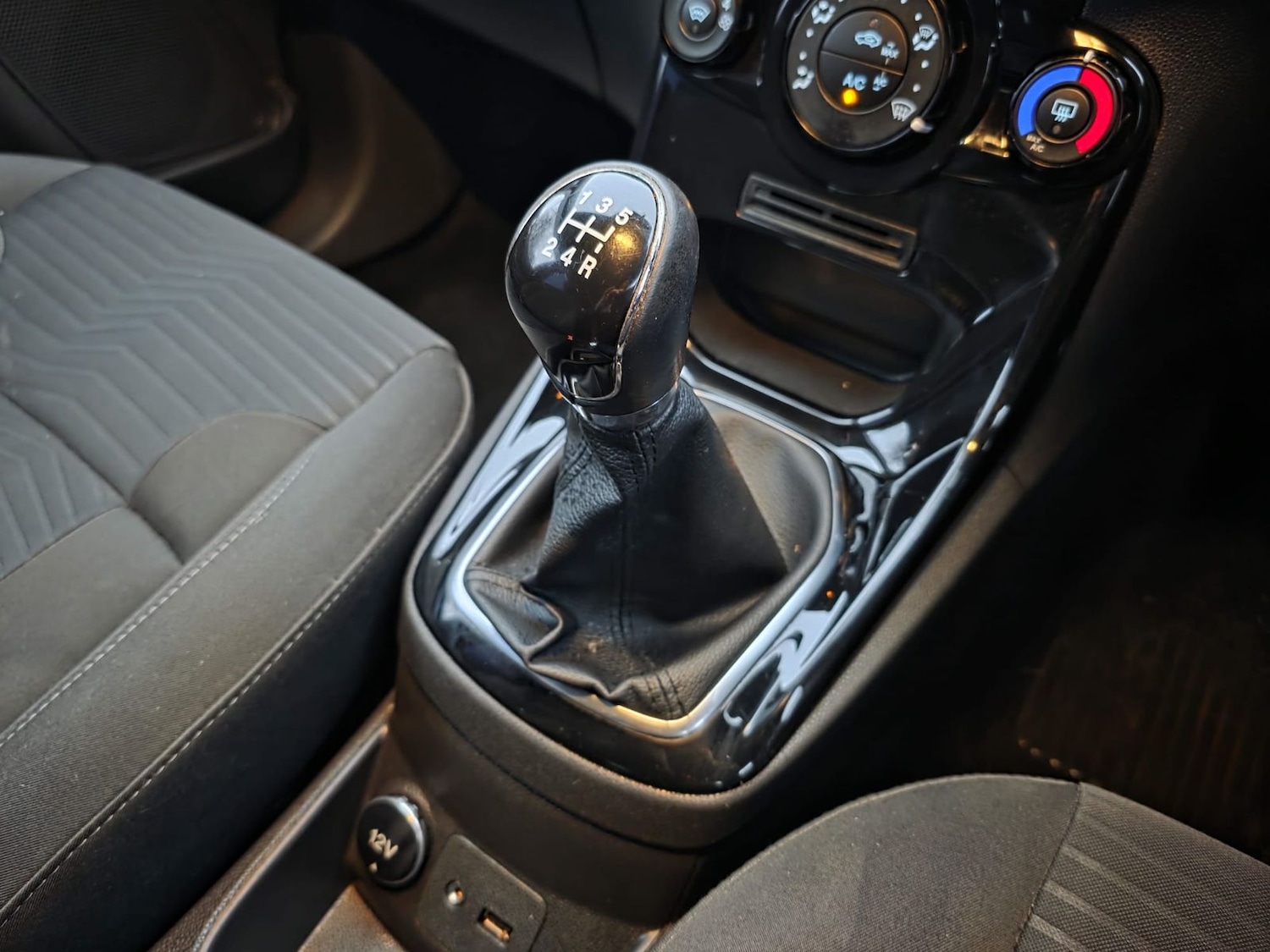 Used Ford Fiesta 2015 for sale - 77293539: Photo 18