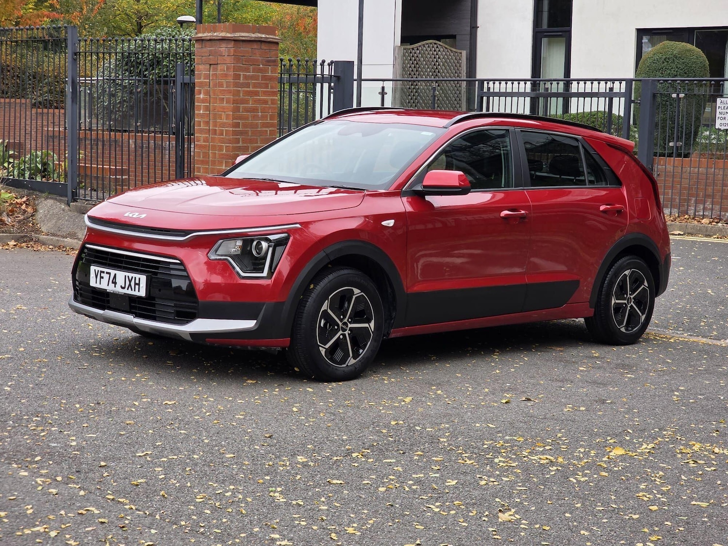 Used Kia Niro 2024 for sale - 76314592: Photo 2