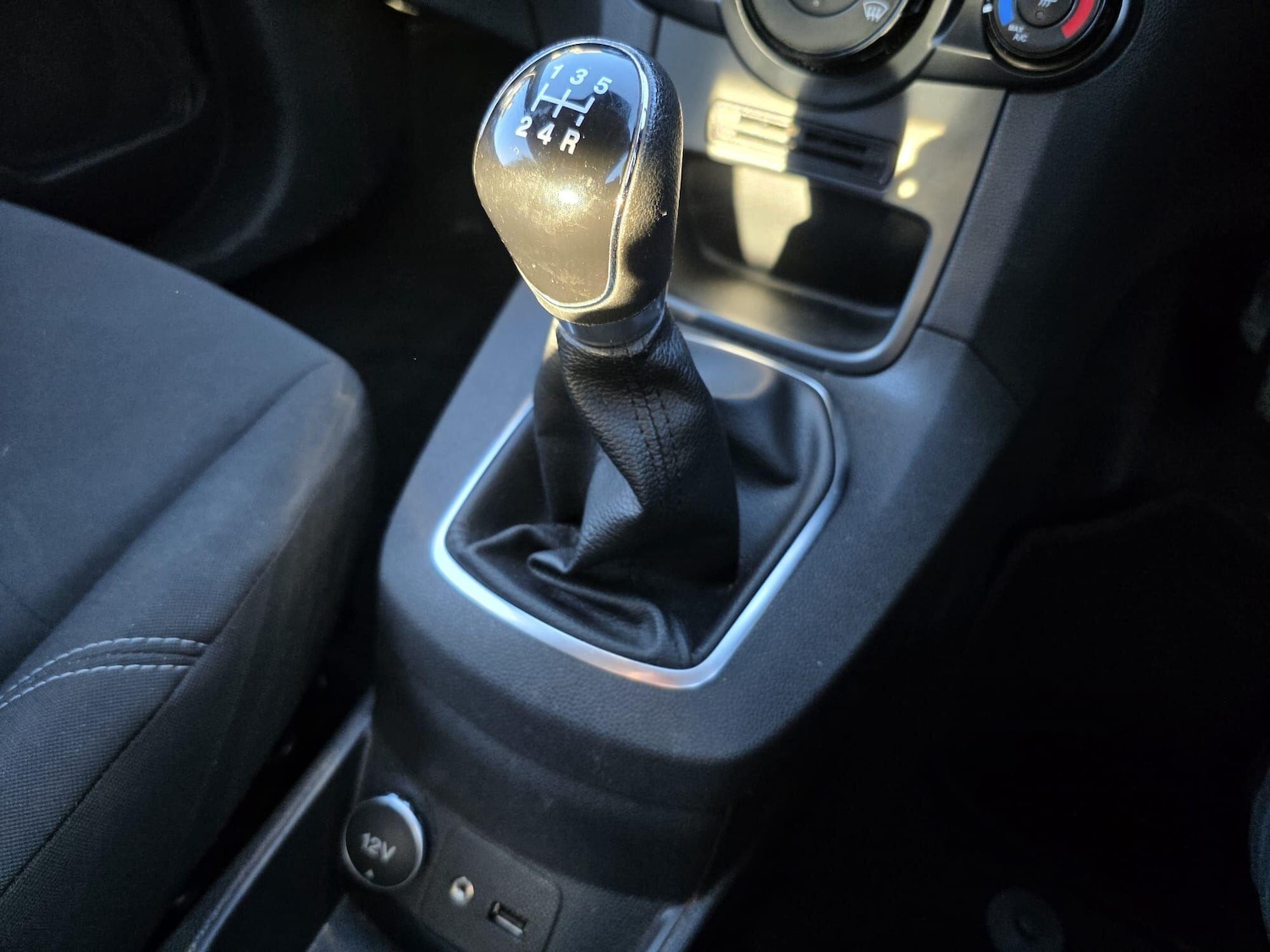 Used Ford Fiesta 2015 for sale - 77270635: Photo 15