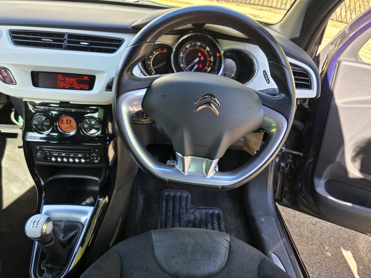 Used Citroen DS3 2015 for sale - 77894062: Photo 10