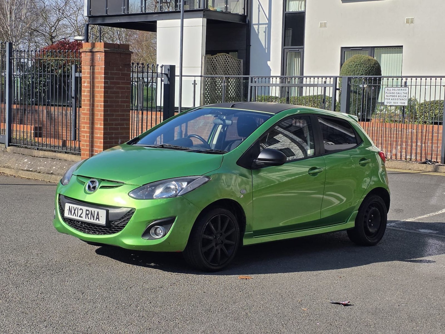Used Mazda Mazda2 2012 for sale - 77960070: Photo 3