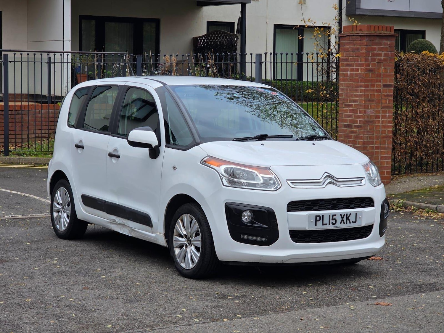 Used Citroen C3 Picasso 2015 for sale - 76498724: Photo 1