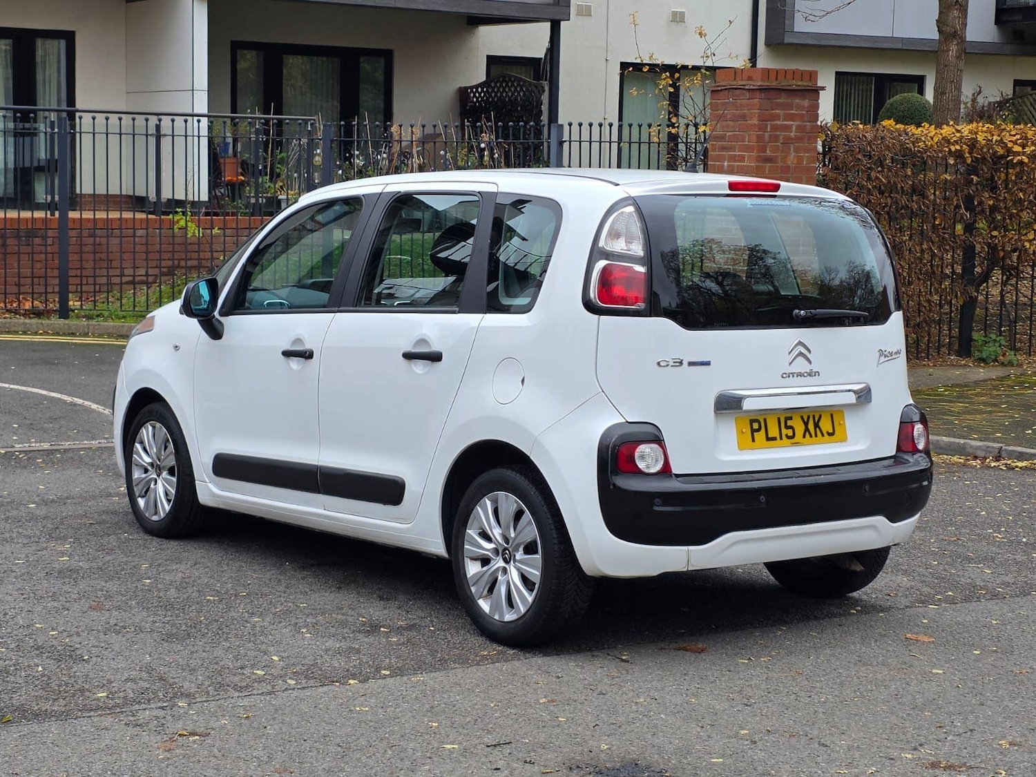 Used Citroen C3 Picasso 2015 for sale - 76498724: Photo 4