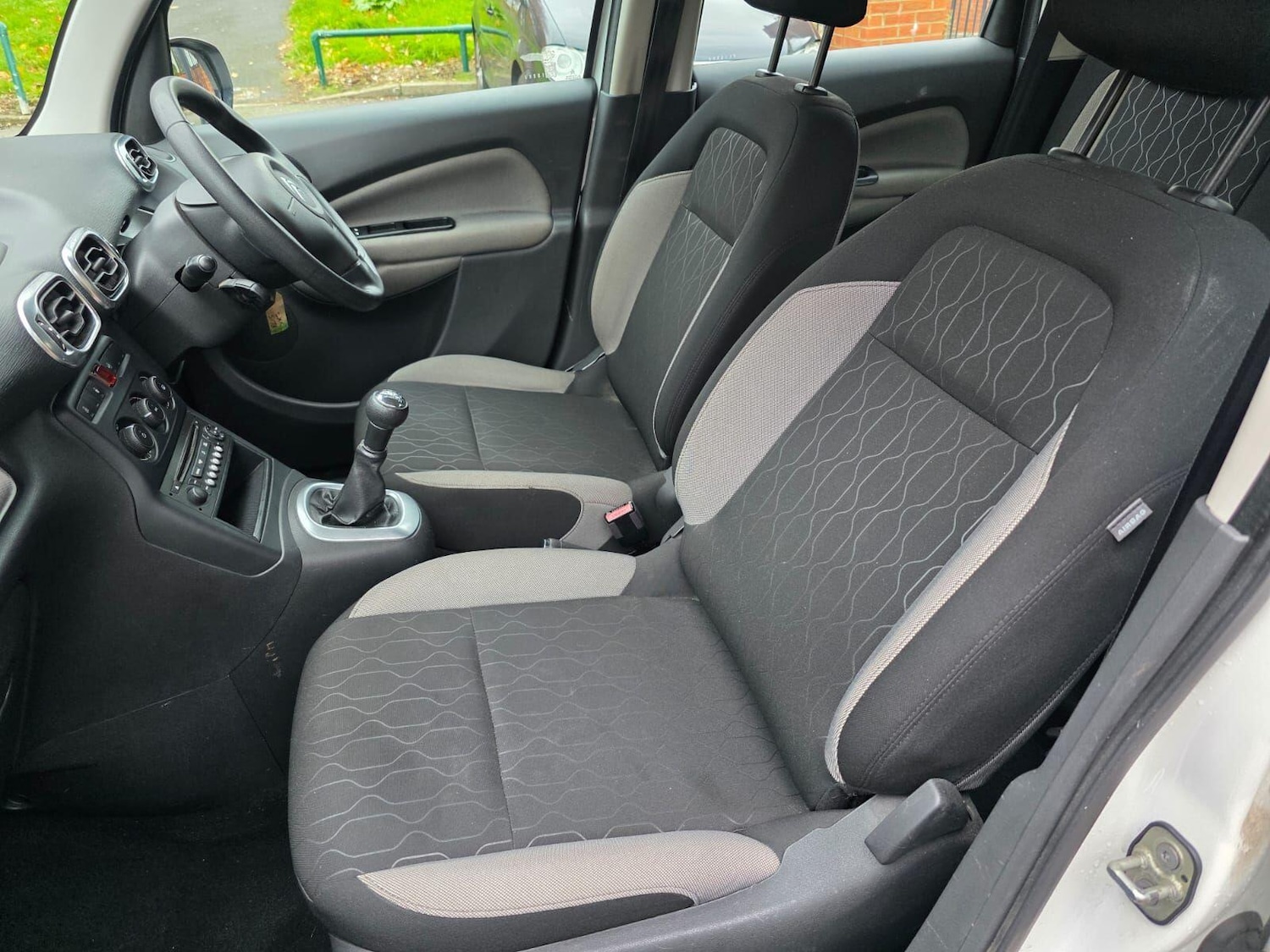 Used Citroen C3 Picasso 2015 for sale - 76498724: Photo 7