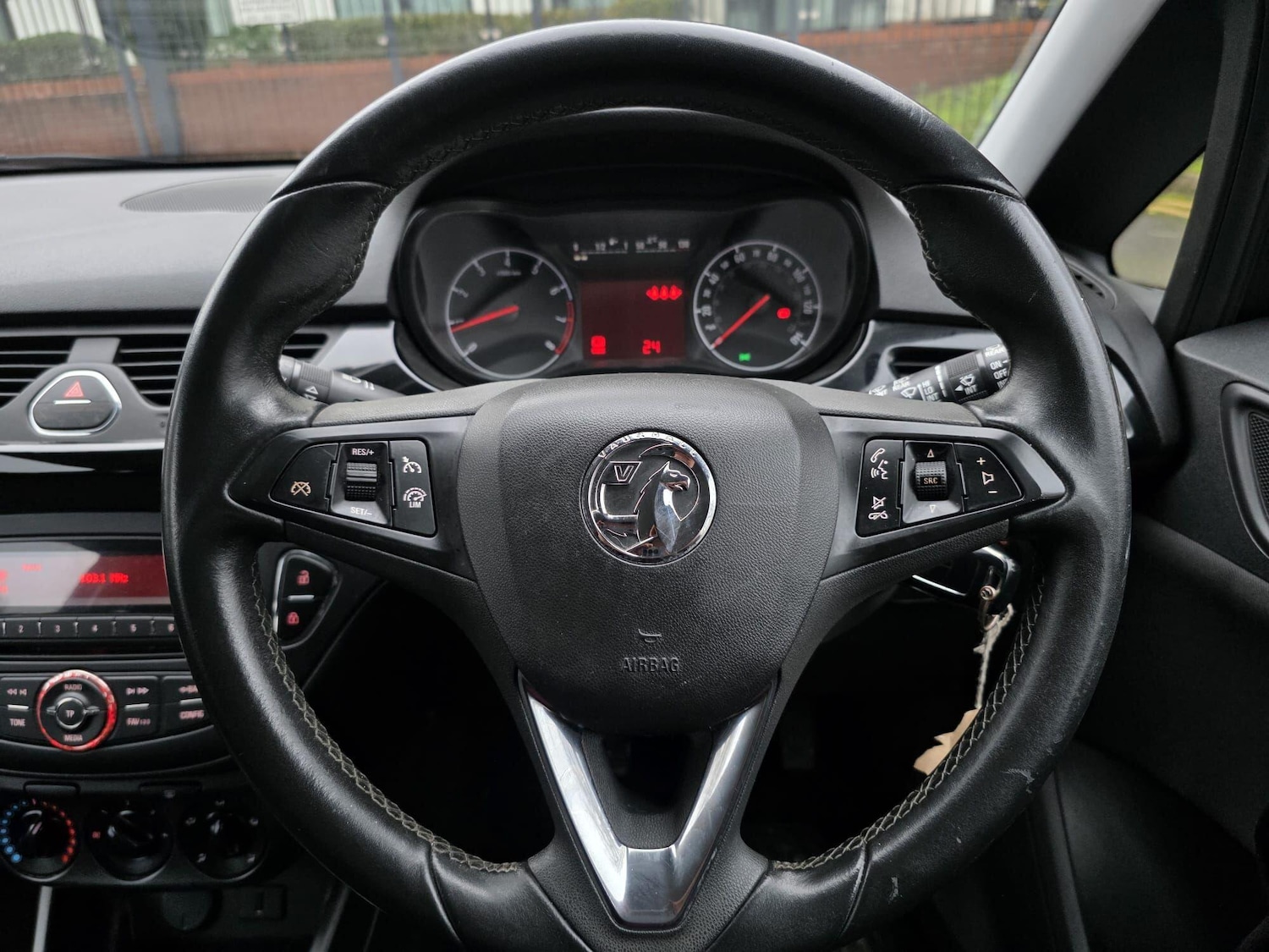Used Vauxhall Corsa 2017 for sale - 77029041: Photo 10