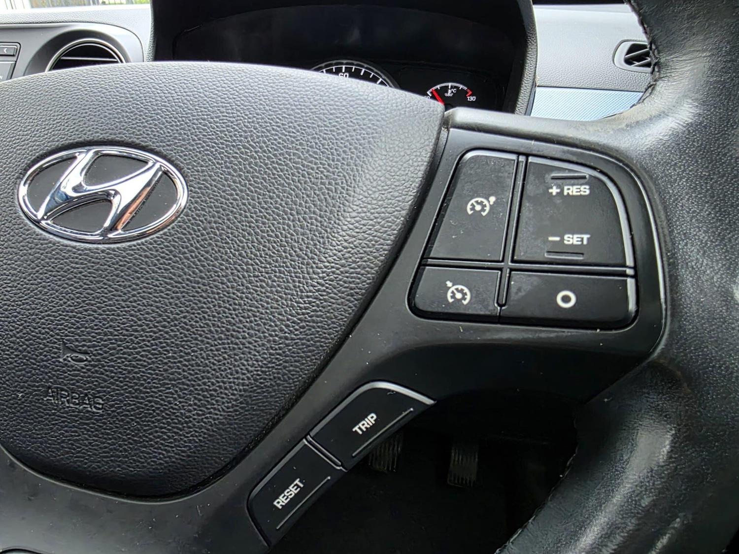 Used Hyundai i10 2016 for sale - 77270632: Photo 21