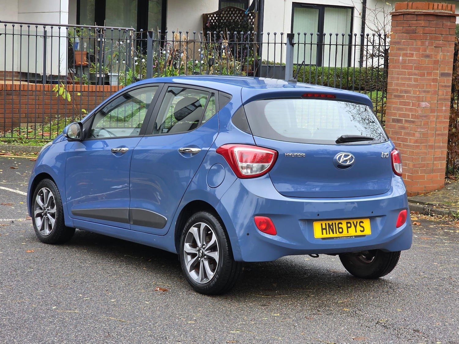 Used Hyundai i10 2016 for sale - 77270632: Photo 4