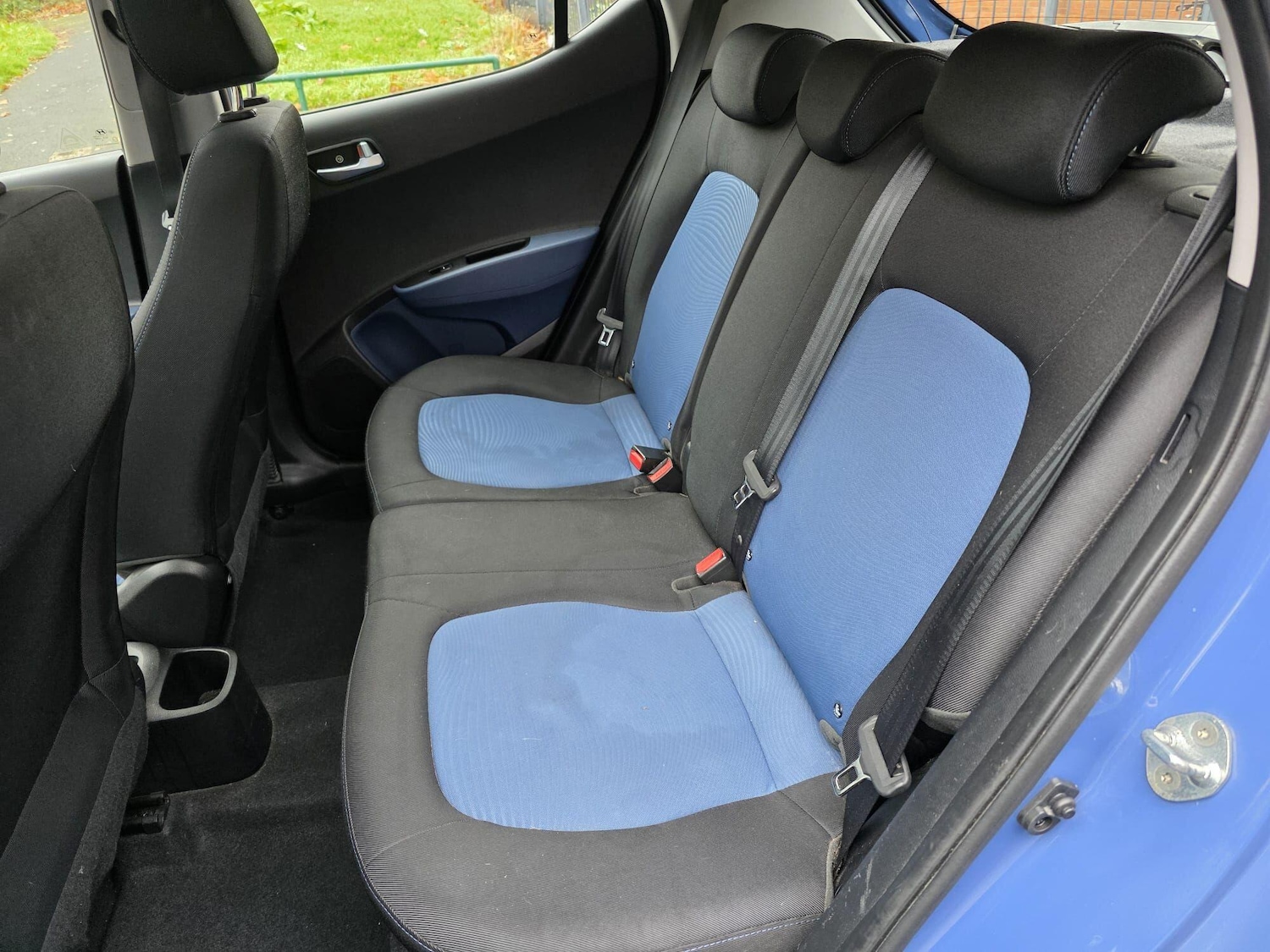 Used Hyundai i10 2016 for sale - 77270632: Photo 9