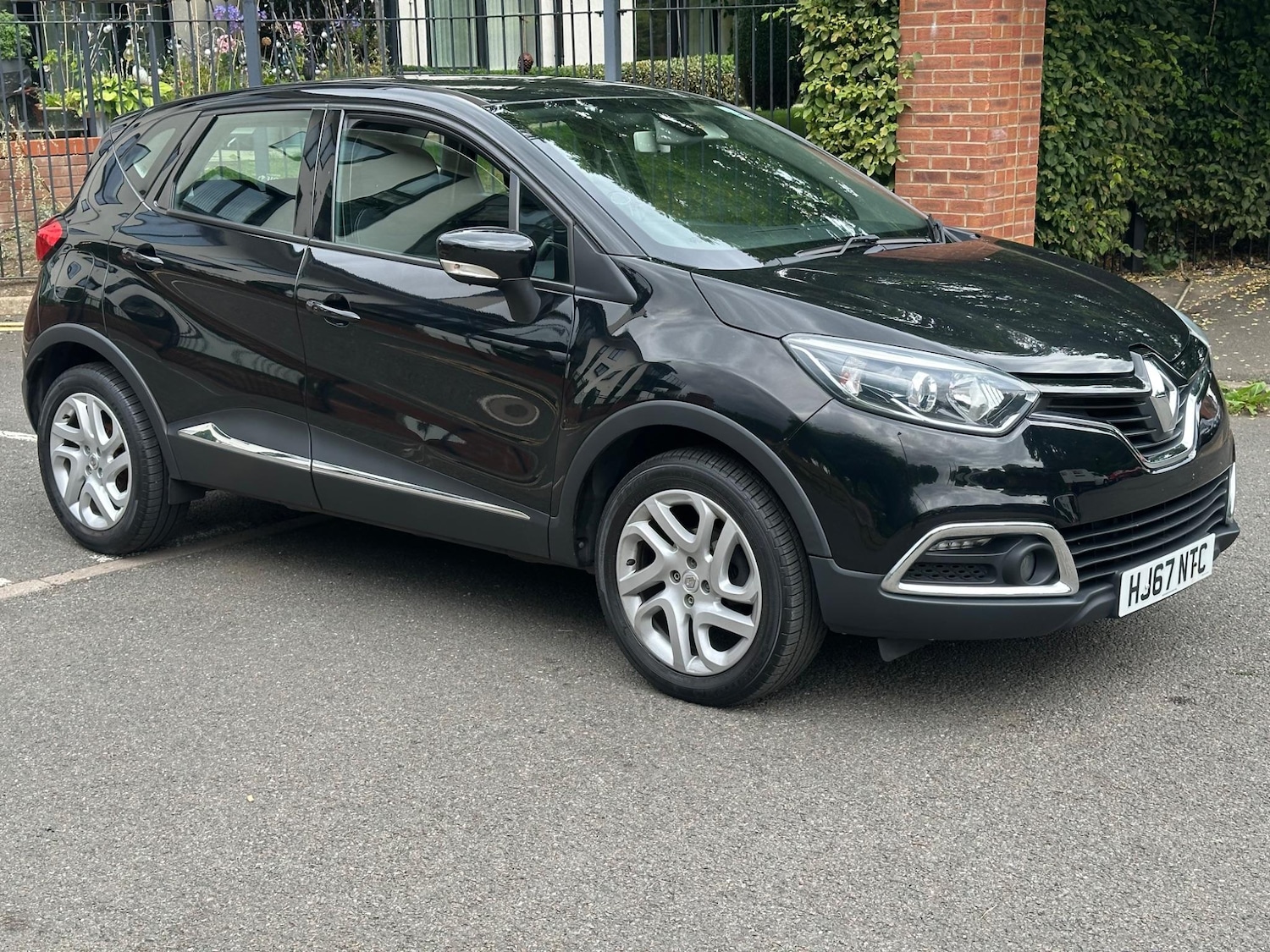 Used Renault Captur 2017 for sale - 77270664: Photo 13