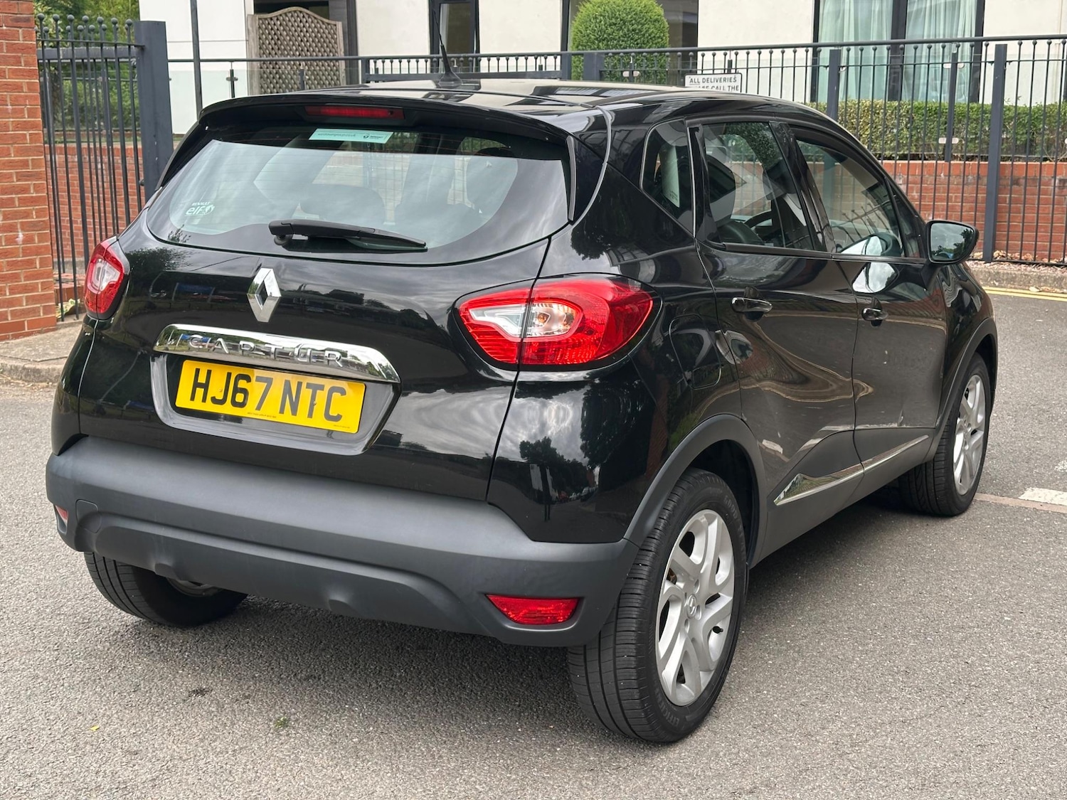Used Renault Captur 2017 for sale - 77270664: Photo 28