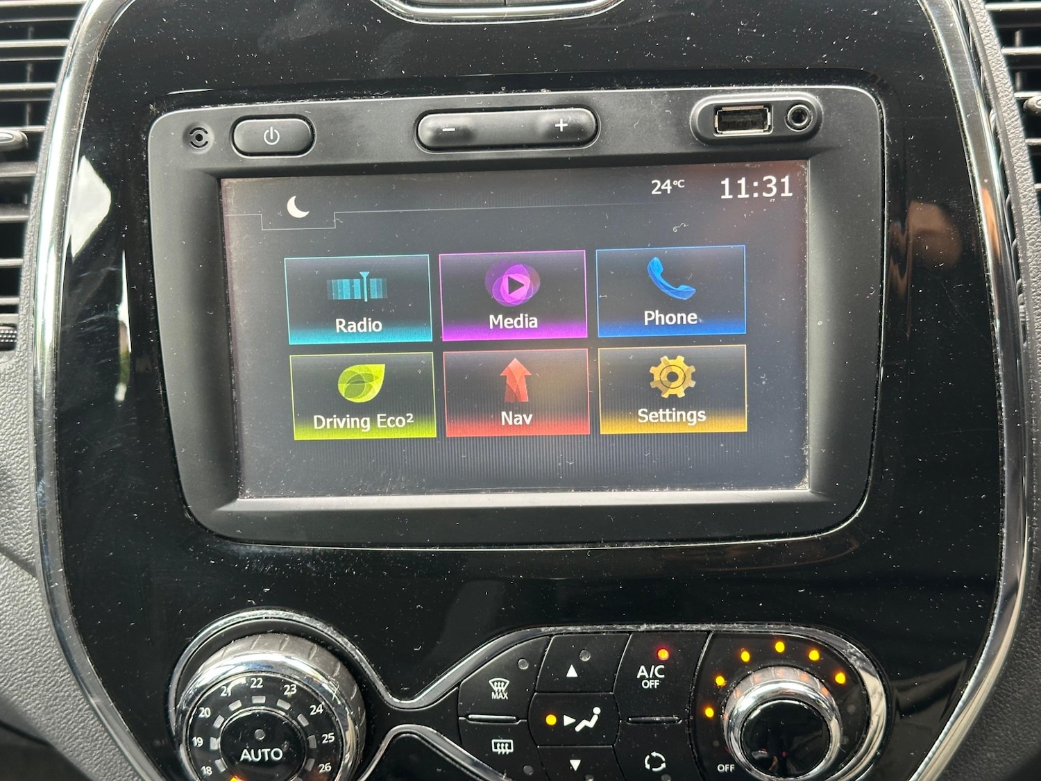 Used Renault Captur 2017 for sale - 77270664: Photo 33