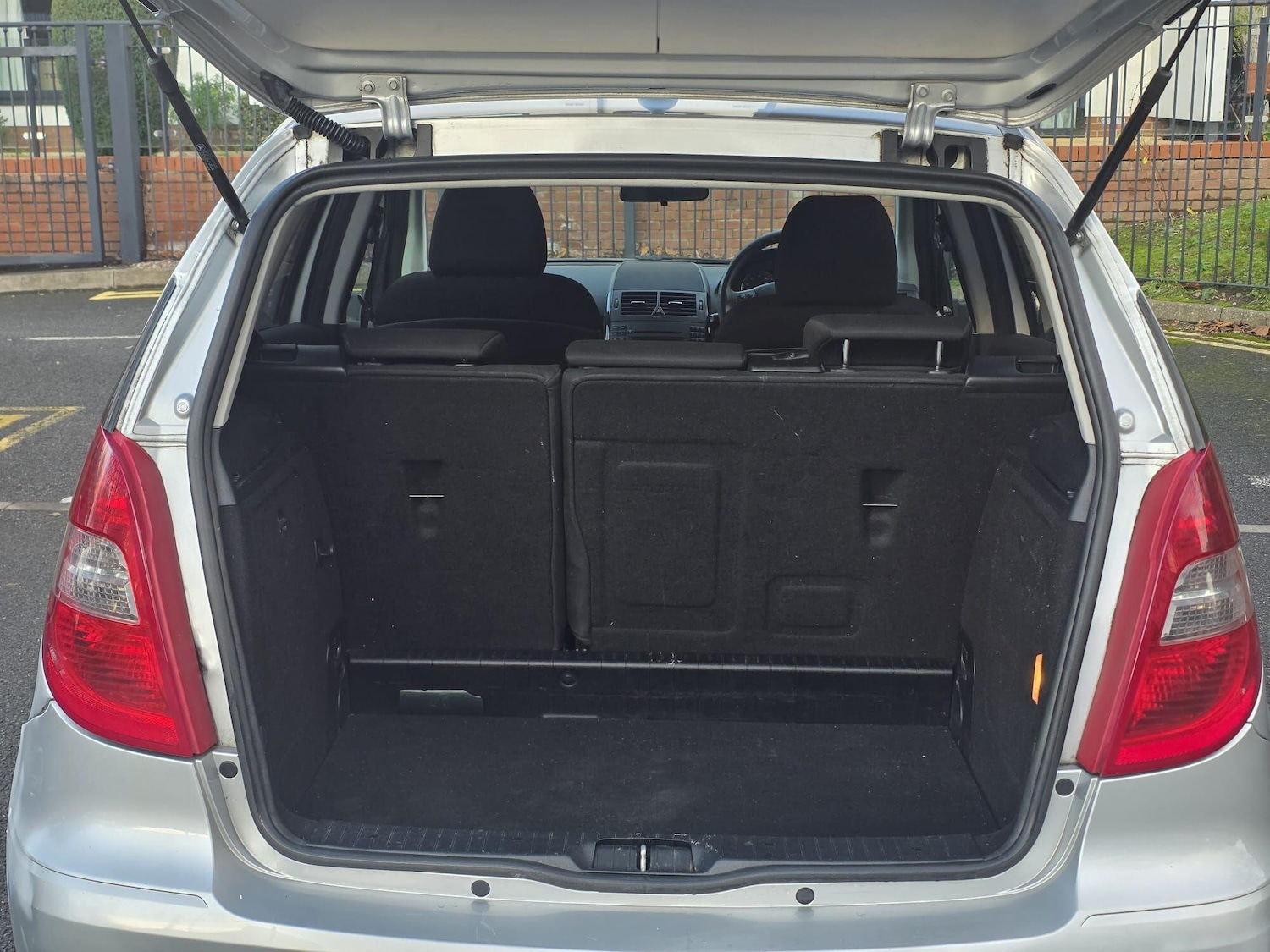 Used Mercedes-Benz A-Class 2012 for sale - 77270671: Photo 7