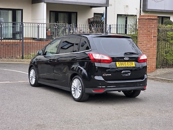 Used Ford Grand C-Max 2015 for sale - 77995199: Photo