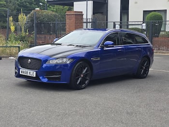 Used Jaguar XF 2018 for sale - 79747974: Photo