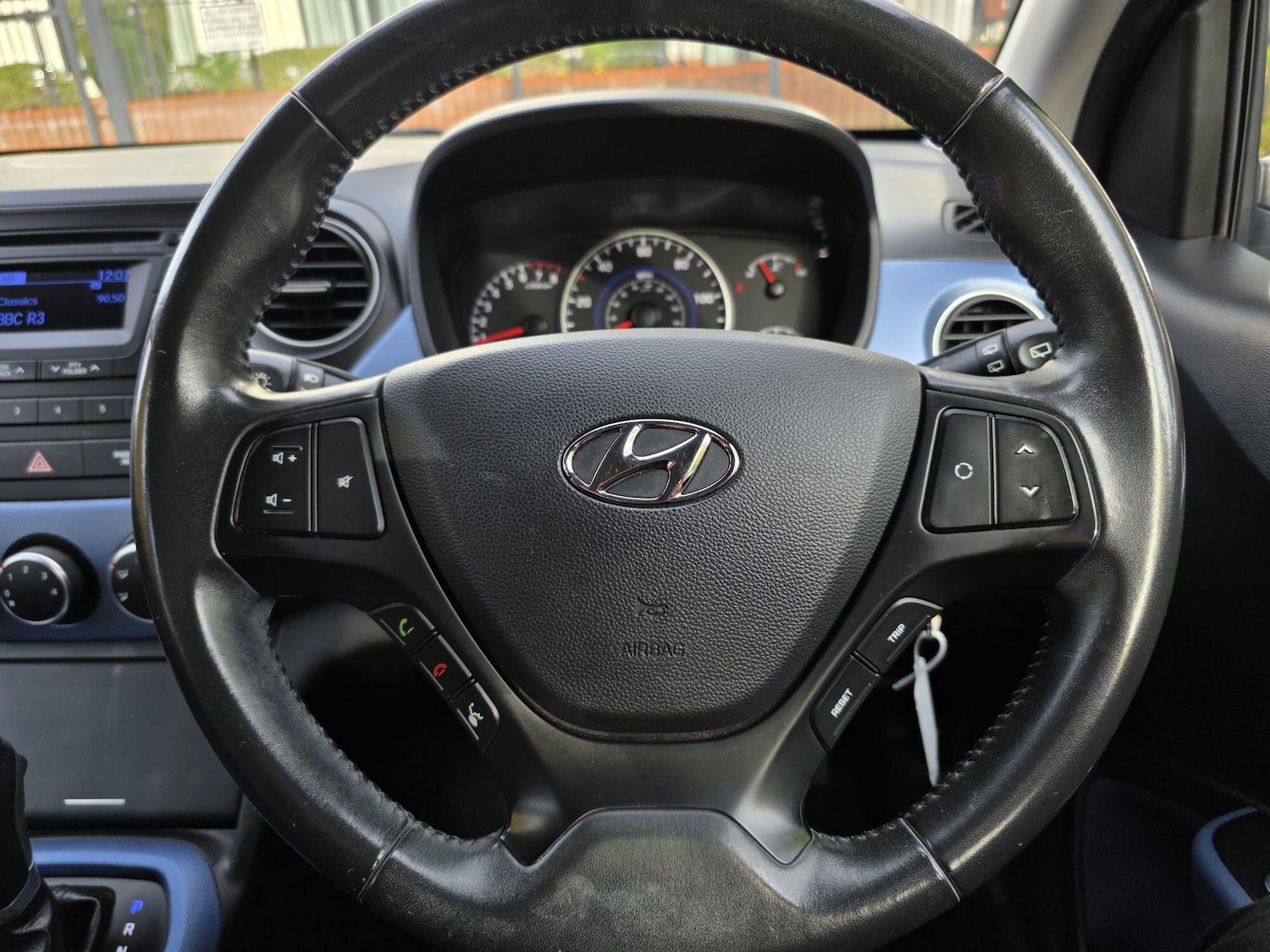 Used Hyundai i10 for sale - 76995275: Photo 16