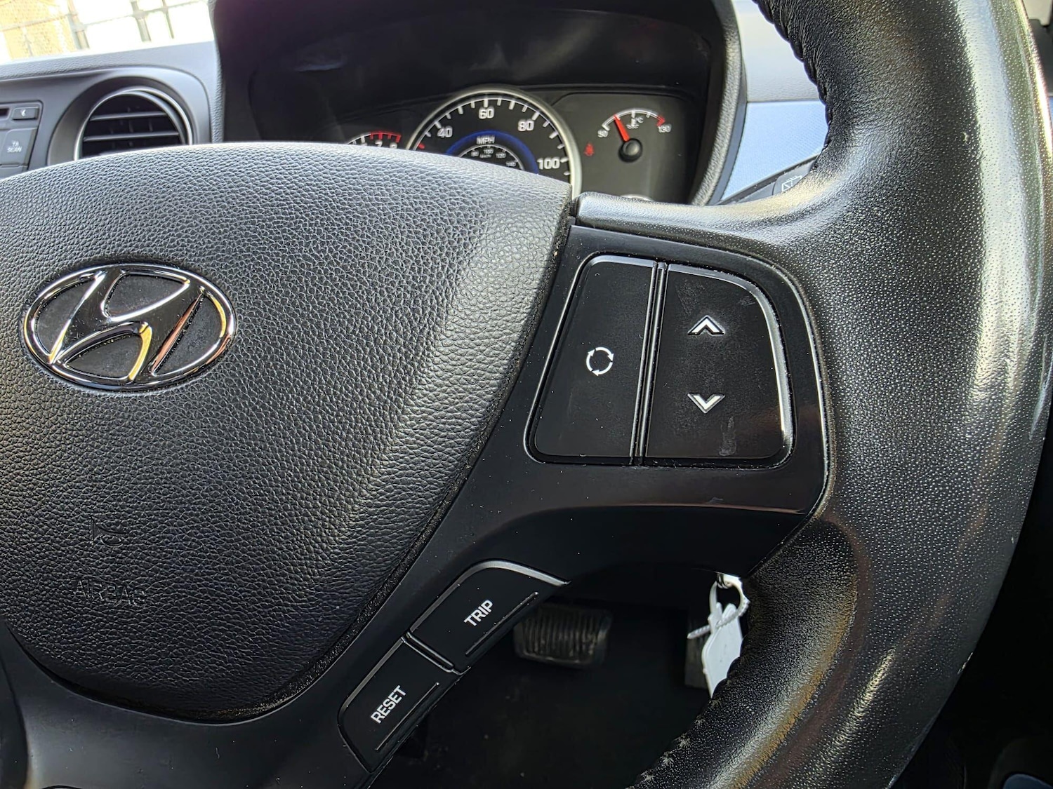 Used Hyundai i10 for sale - 76995275: Photo 20