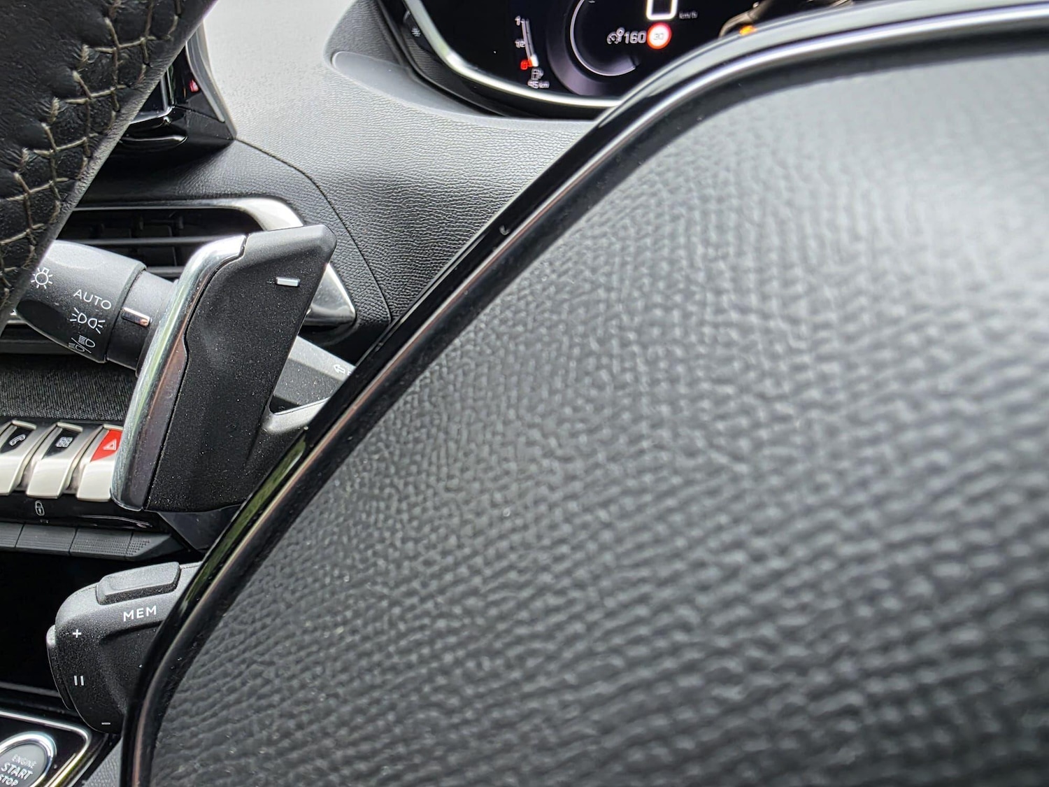 Used Peugeot 5008 2023 for sale - 76108883: Photo 29