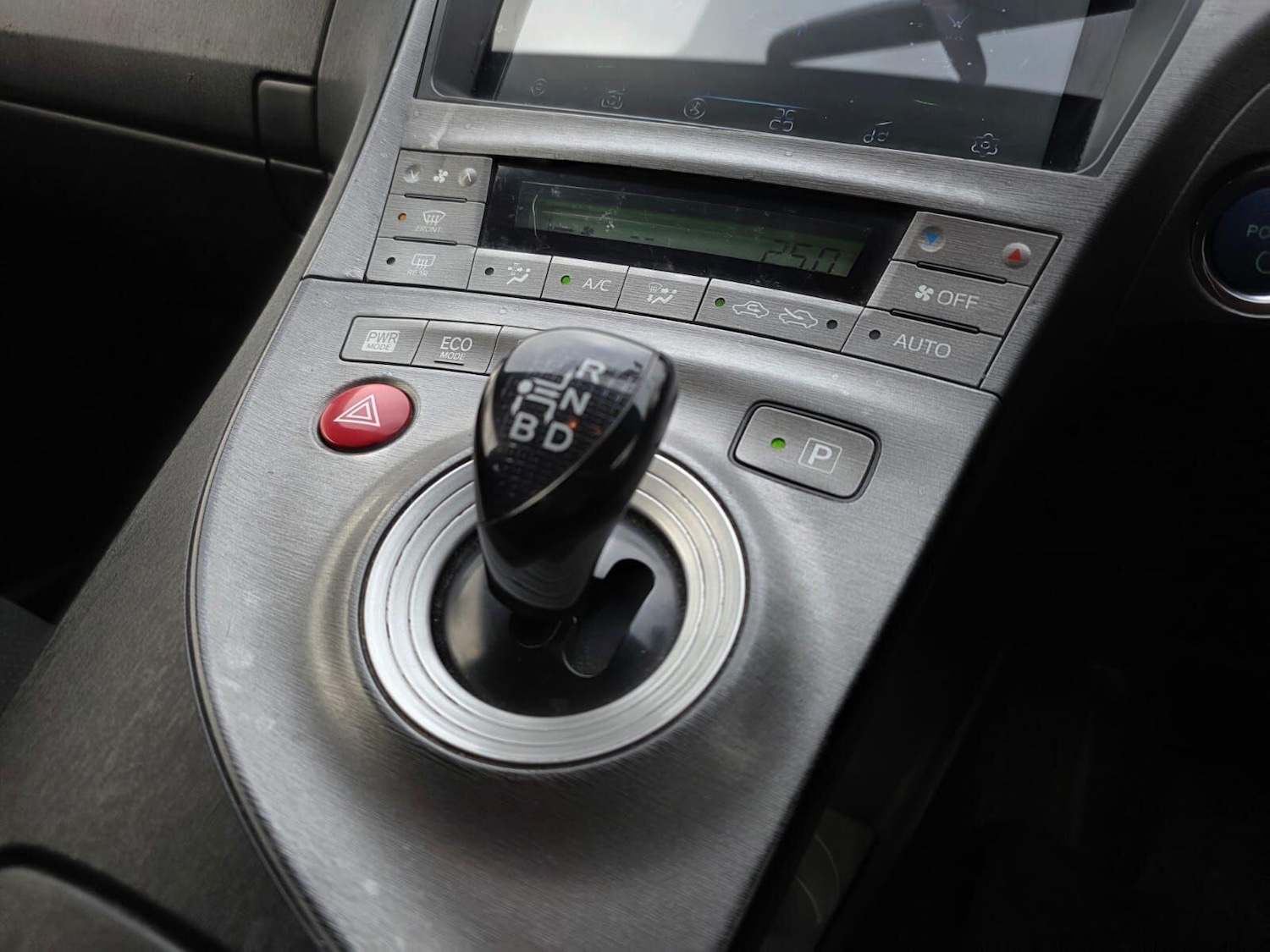 Used Toyota Prius 2017 for sale - 76620405: Photo 14