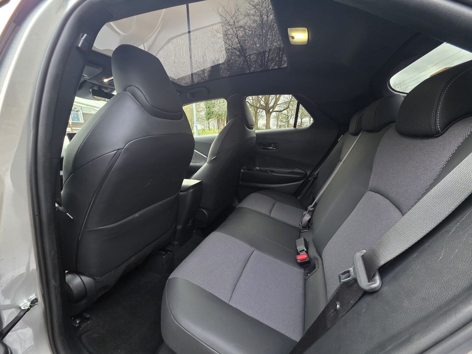 Used Toyota C-HR 2025 for sale - 78211560: Photo 10