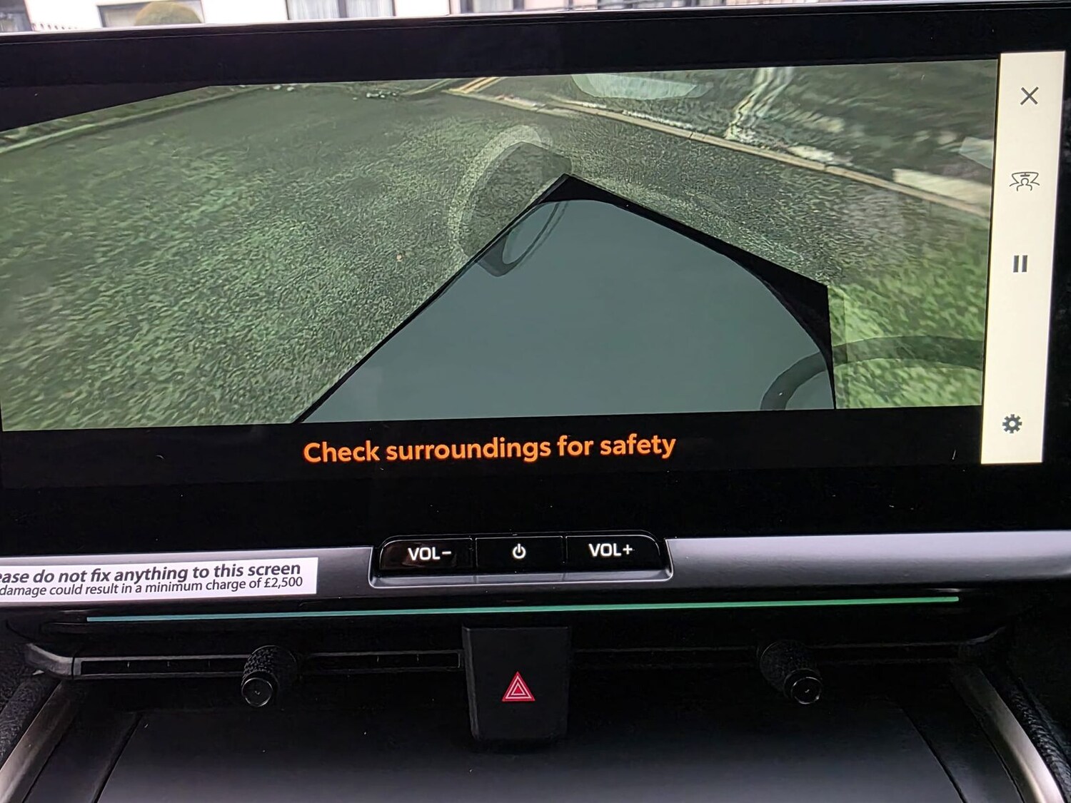 Used Toyota C-HR 2025 for sale - 78211560: Photo 25