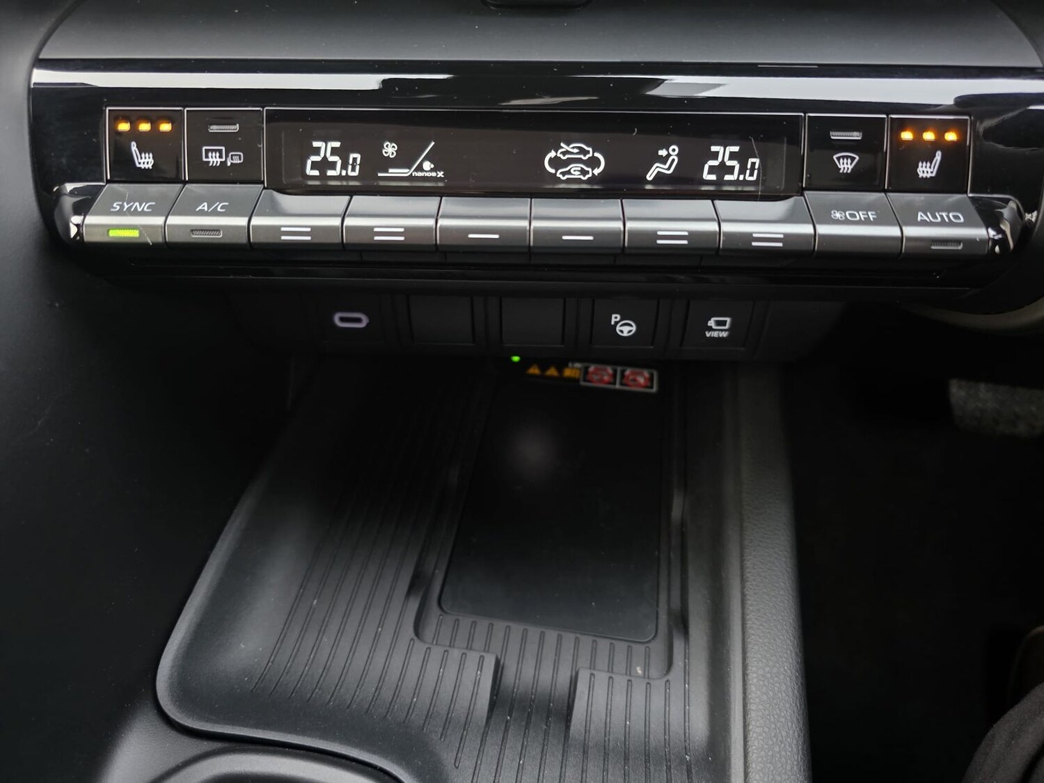 Used Toyota C-HR 2025 for sale - 78211560: Photo 29