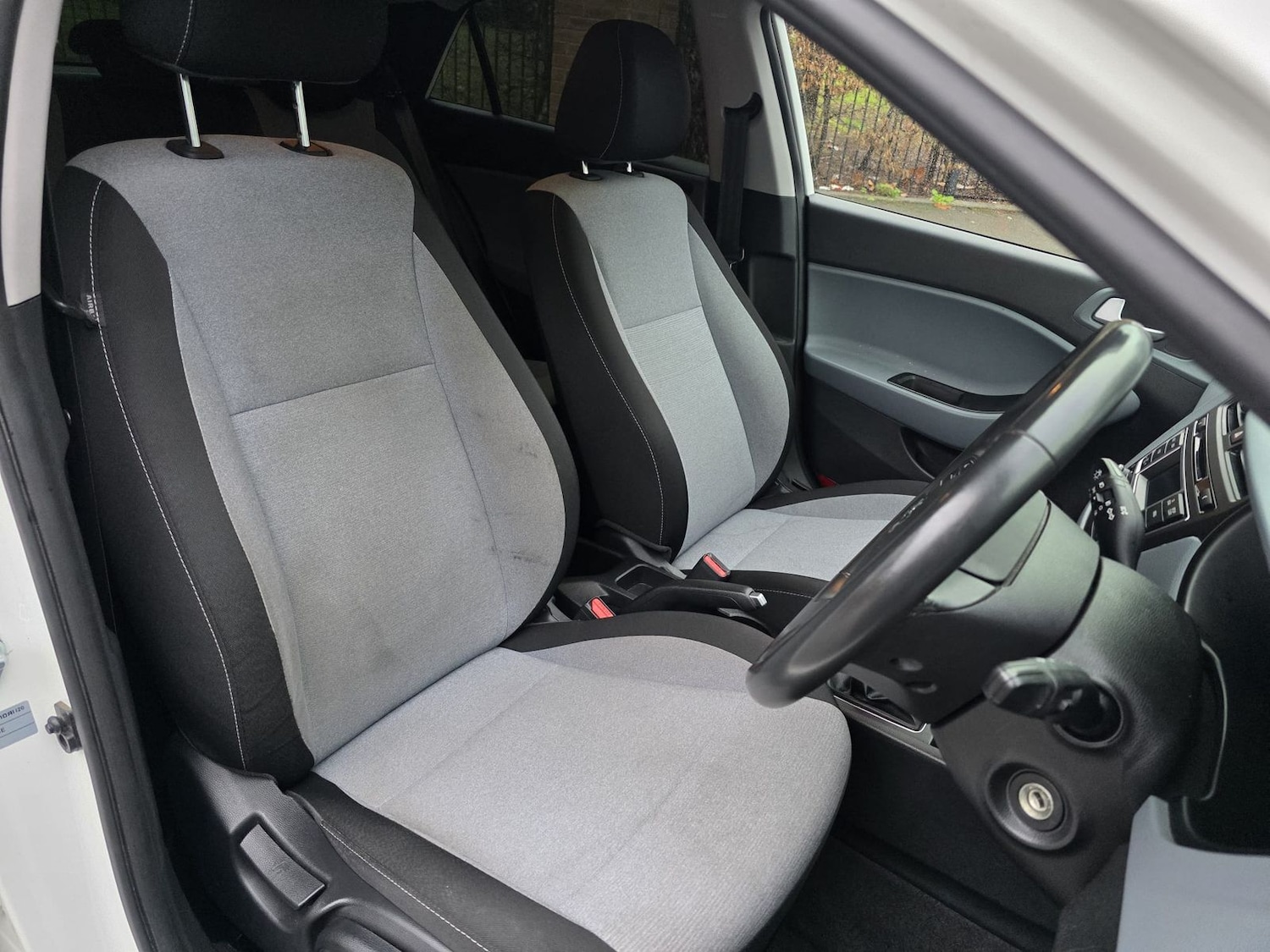 Used Hyundai i20 2016 for sale - 77281185: Photo 8