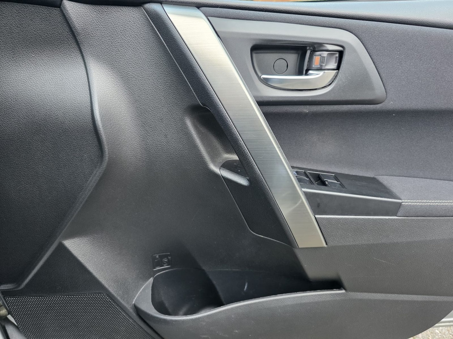 Used Toyota Auris 2014 for sale - 77311529: Photo 21